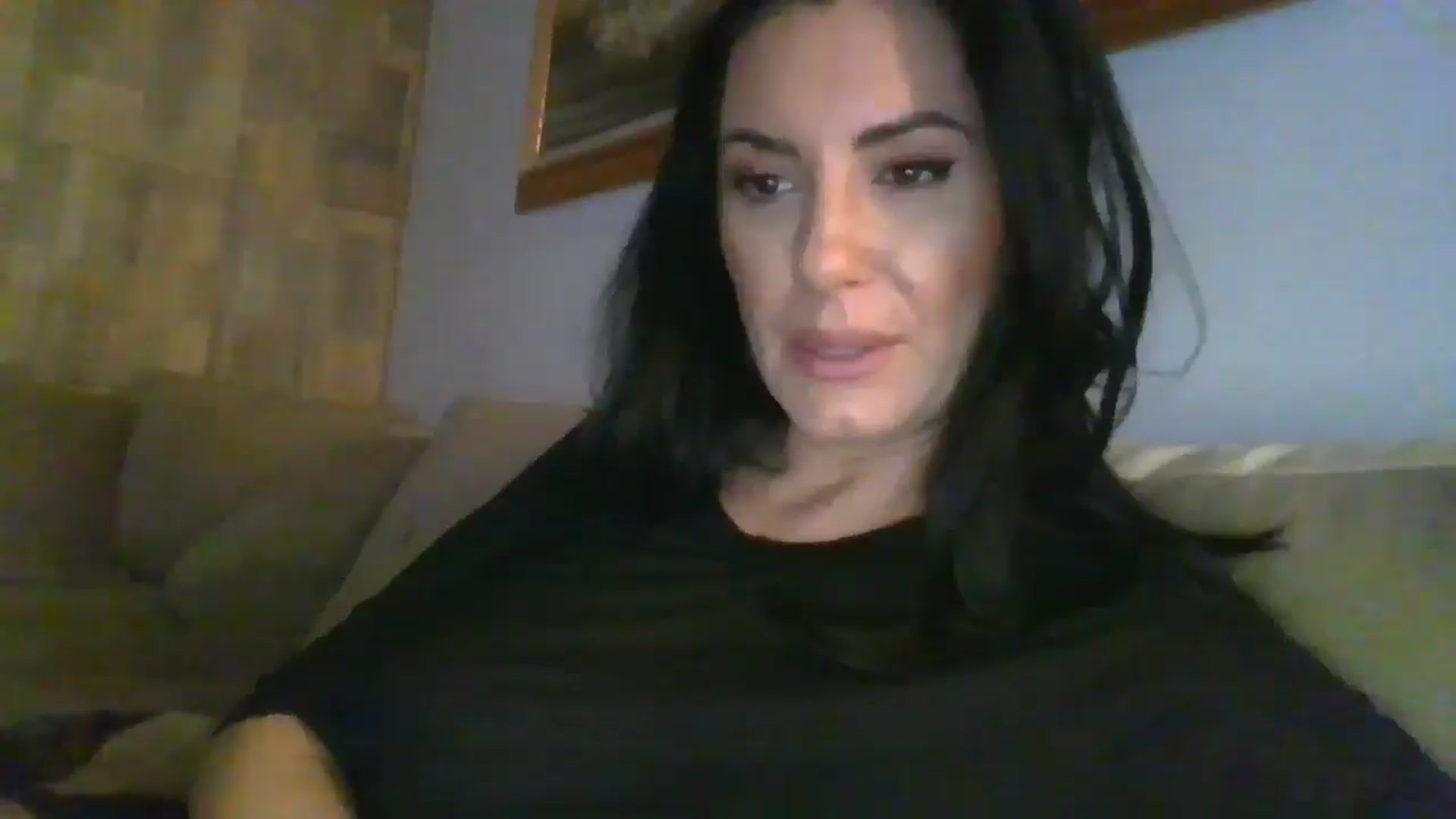 Gallery image thumbnail from MissBee's myfreecams stream on, 12/17/2024, 17:20 image 4 of 20