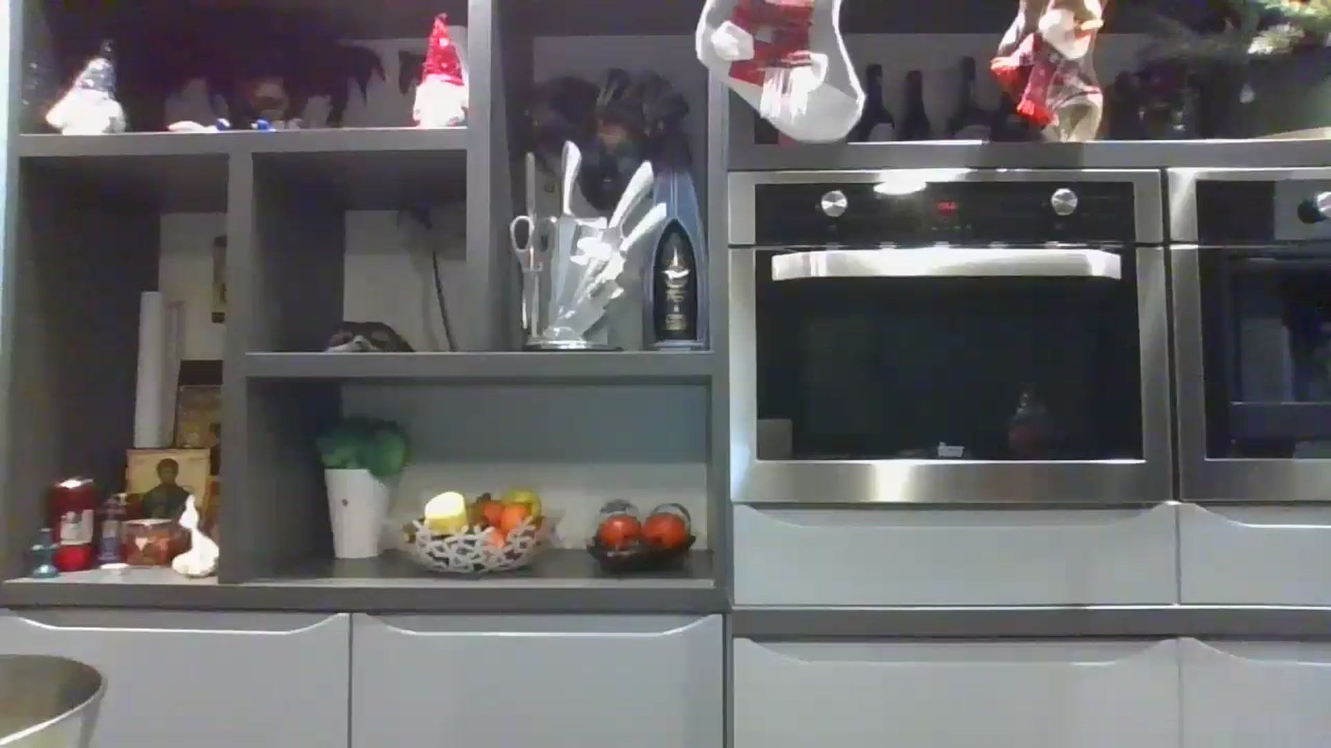 Gallery image thumbnail from MissBee's myfreecams stream on, 12/17/2024, 18:00 image 14 of 20