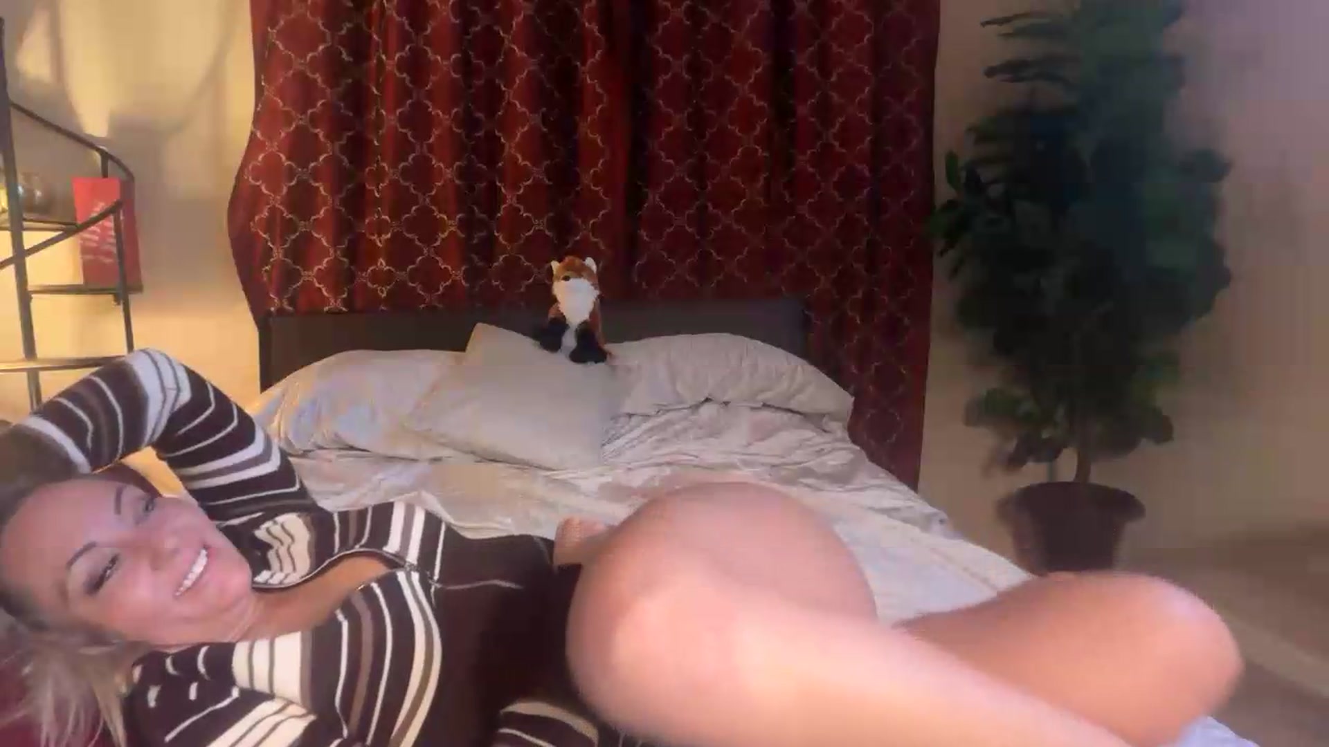 Gallery image thumbnail from MissBritneyFoxx's myfreecams stream on, 09/30/2026, 08:33 image 13 of 20