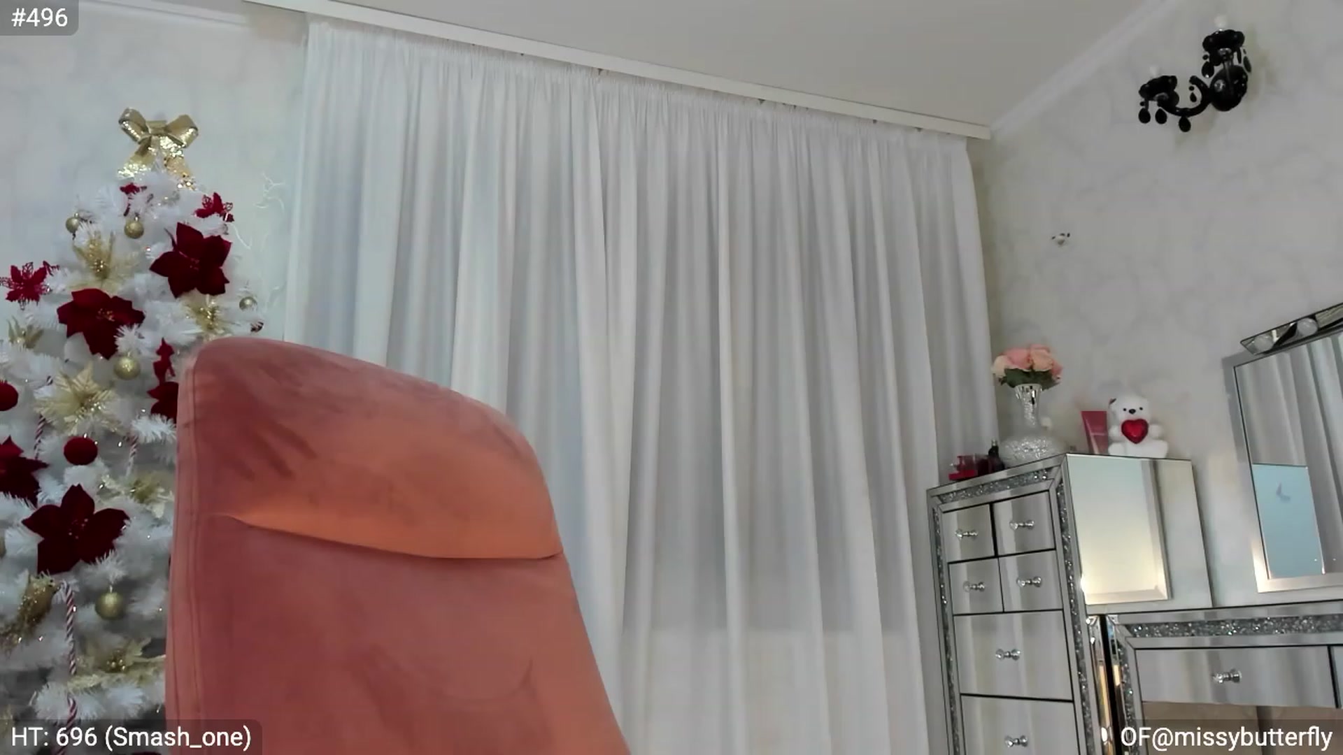 Gallery image thumbnail from MissButterfly's myfreecams stream on, 12/15/2022, 01:34 image 16 of 20