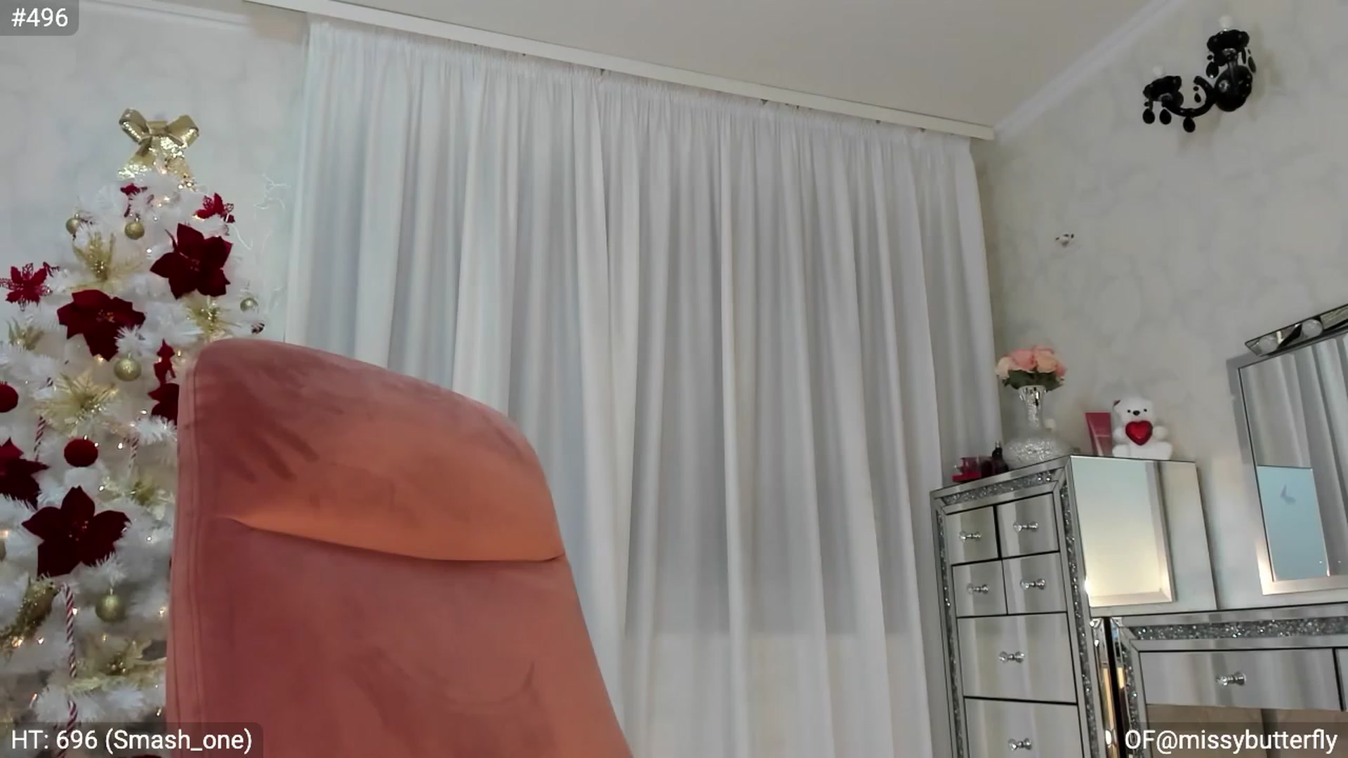 Gallery image thumbnail from MissButterfly's myfreecams stream on, 12/15/2022, 01:34 image 17 of 20