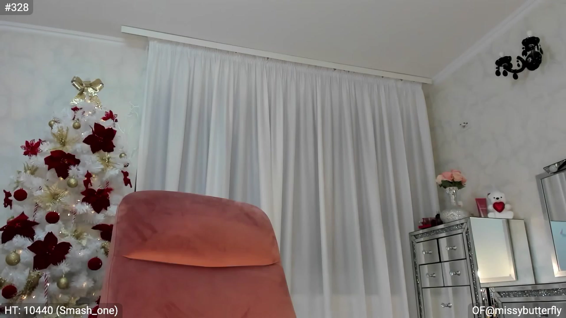 Gallery image thumbnail from MissButterfly's myfreecams stream on, 12/15/2022, 06:11 image 3 of 20