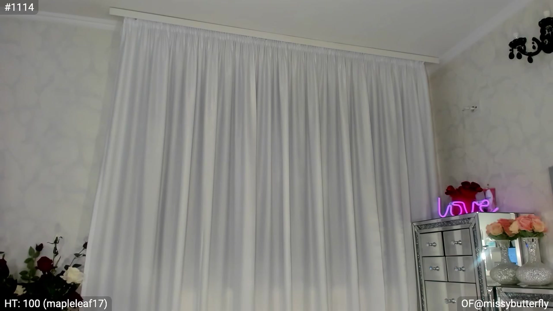 Gallery image thumbnail from MissButterfly's myfreecams stream on, 04/26/2023, 24:04 image 18 of 20