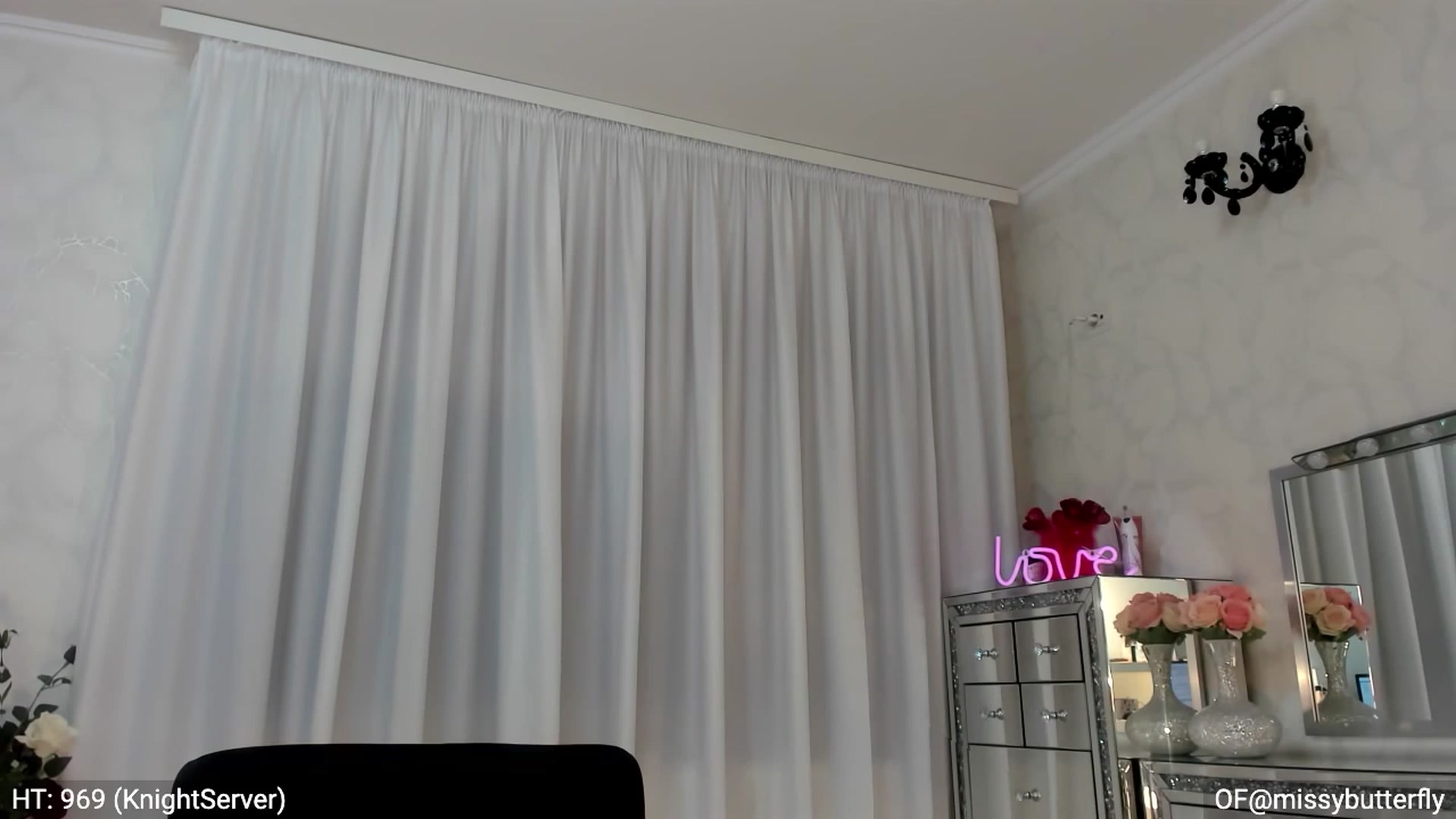 Gallery image thumbnail from MissButterfly's myfreecams stream on, 04/27/2023, 03:59 image 13 of 20
