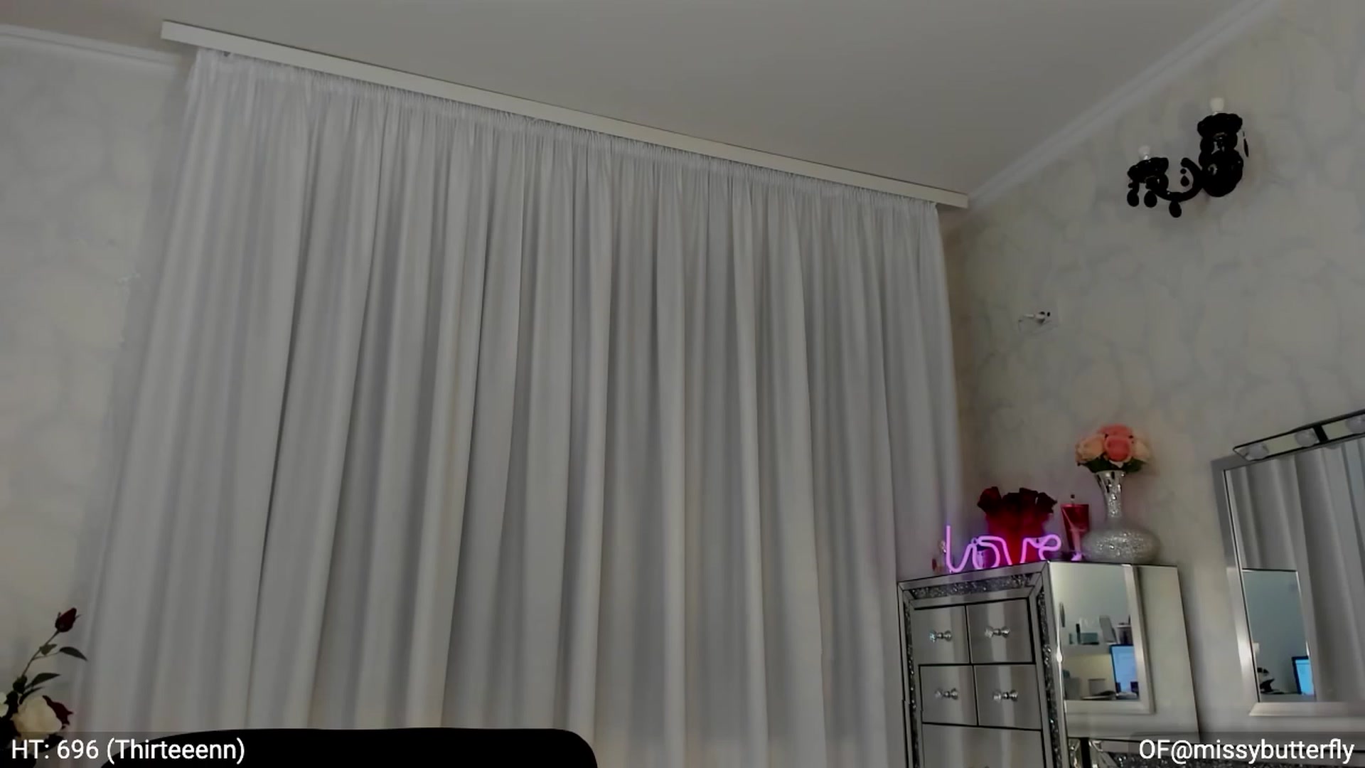 Gallery image thumbnail from MissButterfly's myfreecams stream on, 05/06/2023, 02:58 image 15 of 20