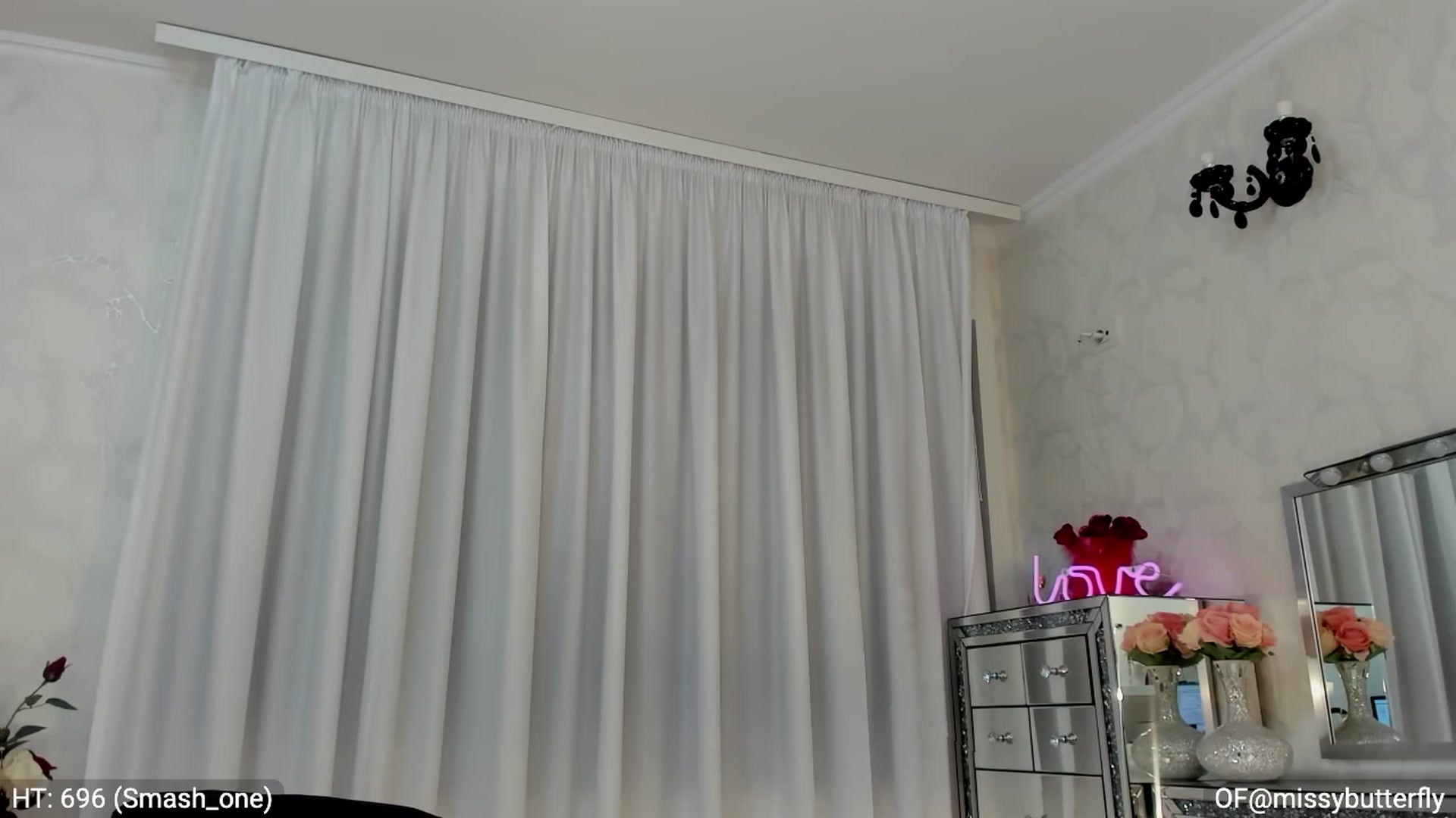 Gallery image thumbnail from MissButterfly's myfreecams stream on, 05/13/2023, 08:23 image 14 of 20