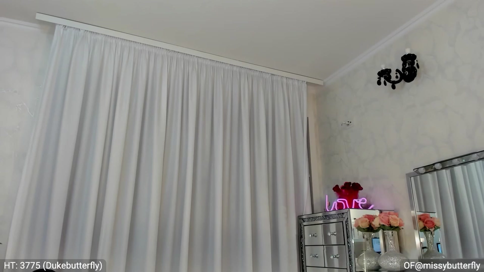 Gallery image thumbnail from MissButterfly's myfreecams stream on, 05/13/2023, 10:12 image 5 of 20