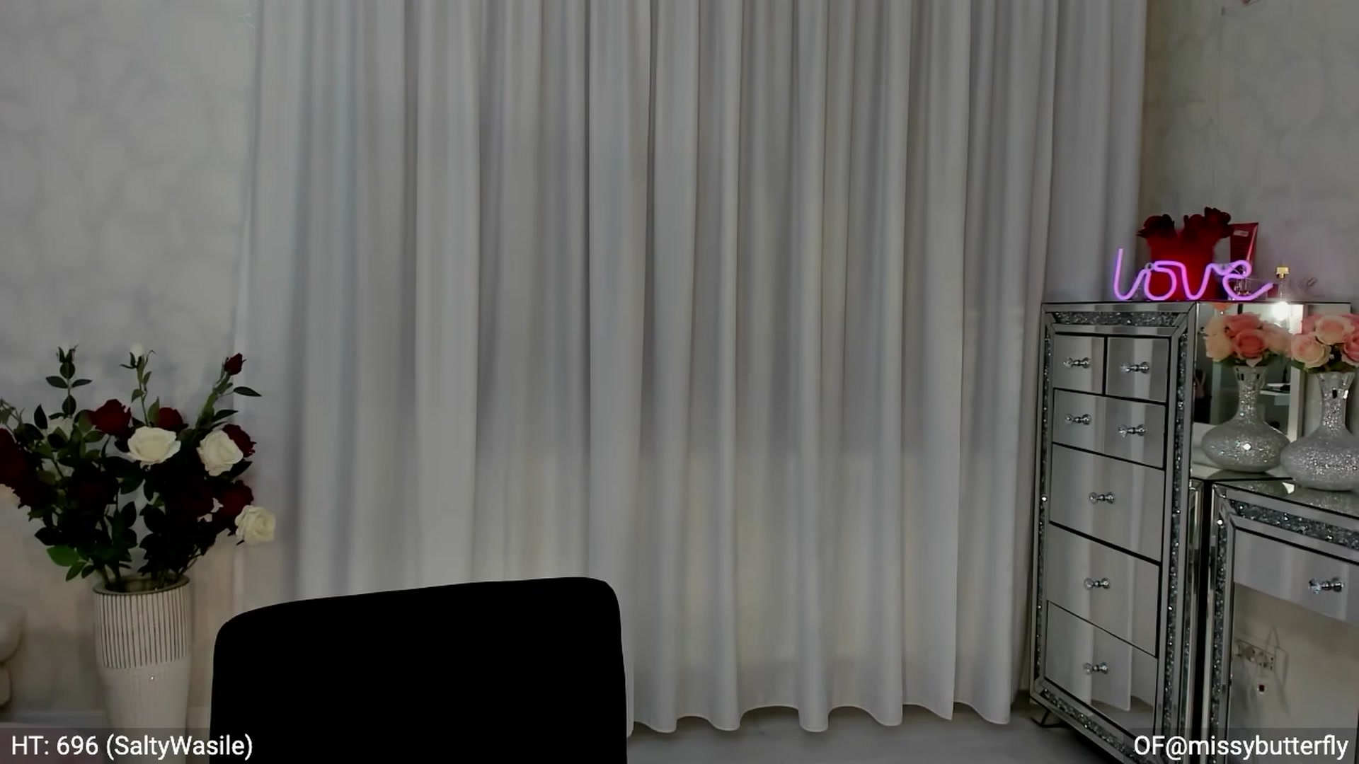 Gallery image thumbnail from MissButterfly's myfreecams stream on, 06/16/2023, 24:21 image 15 of 20