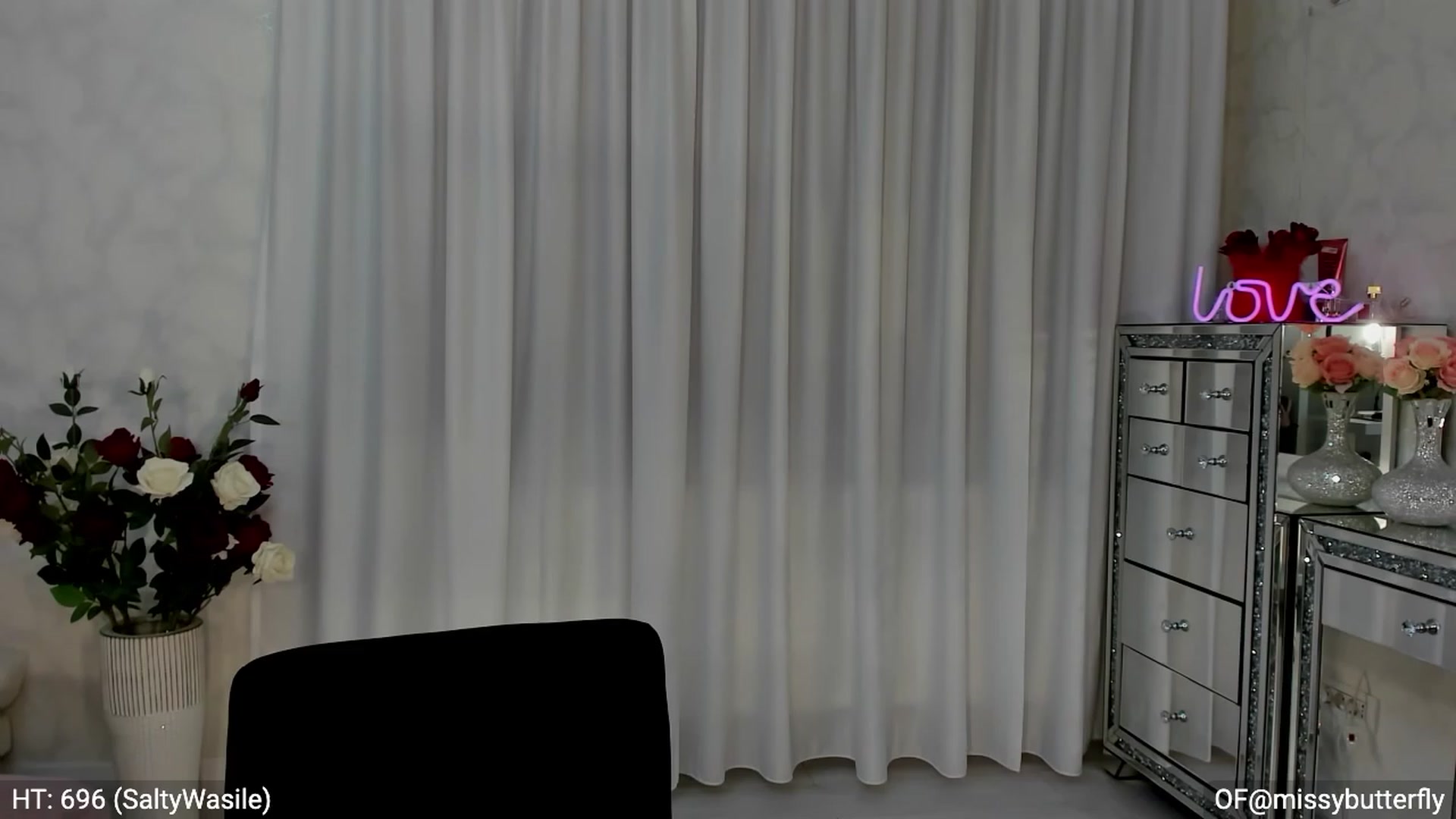 Gallery image thumbnail from MissButterfly's myfreecams stream on, 06/16/2023, 24:21 image 16 of 20