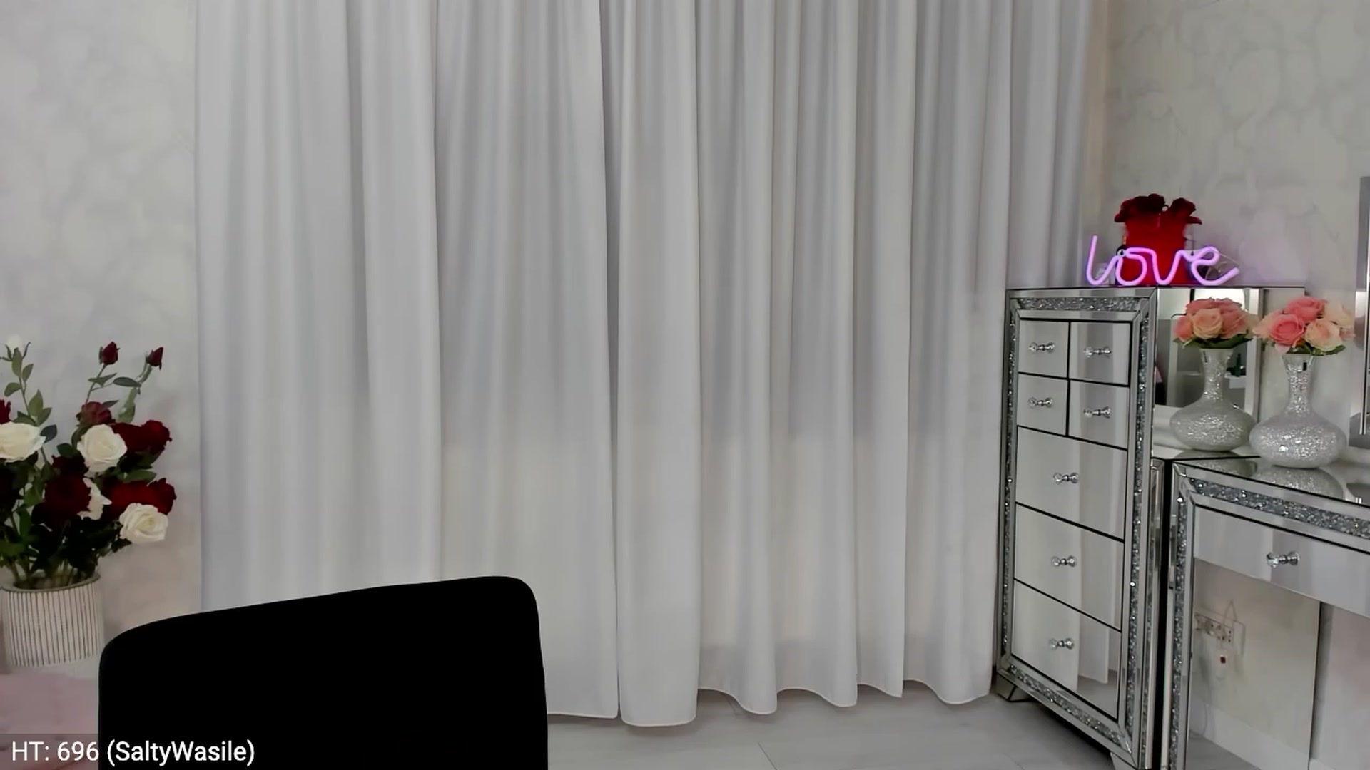 Gallery image thumbnail from MissButterfly's myfreecams stream on, 07/06/2023, 01:56 image 2 of 20