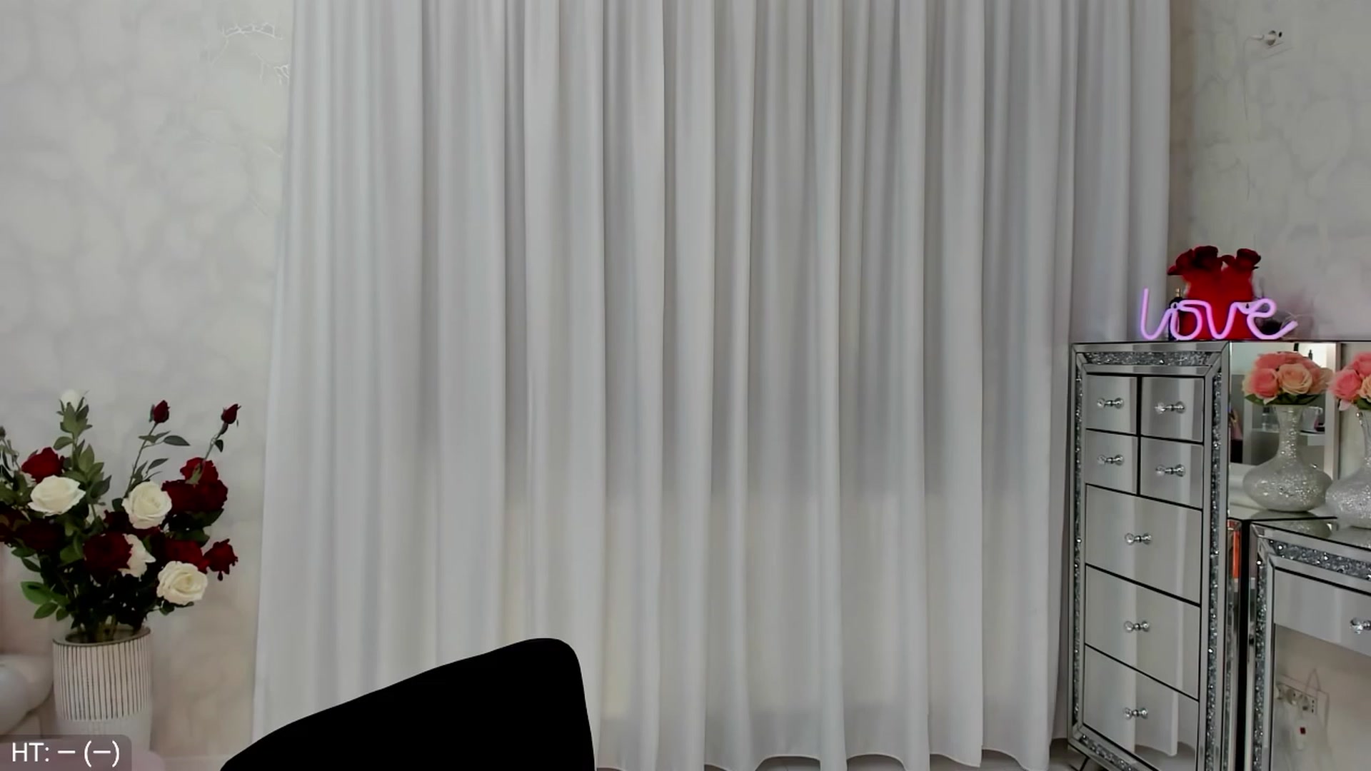Gallery image thumbnail from MissButterfly's myfreecams stream on, 07/08/2023, 01:15 image 11 of 20