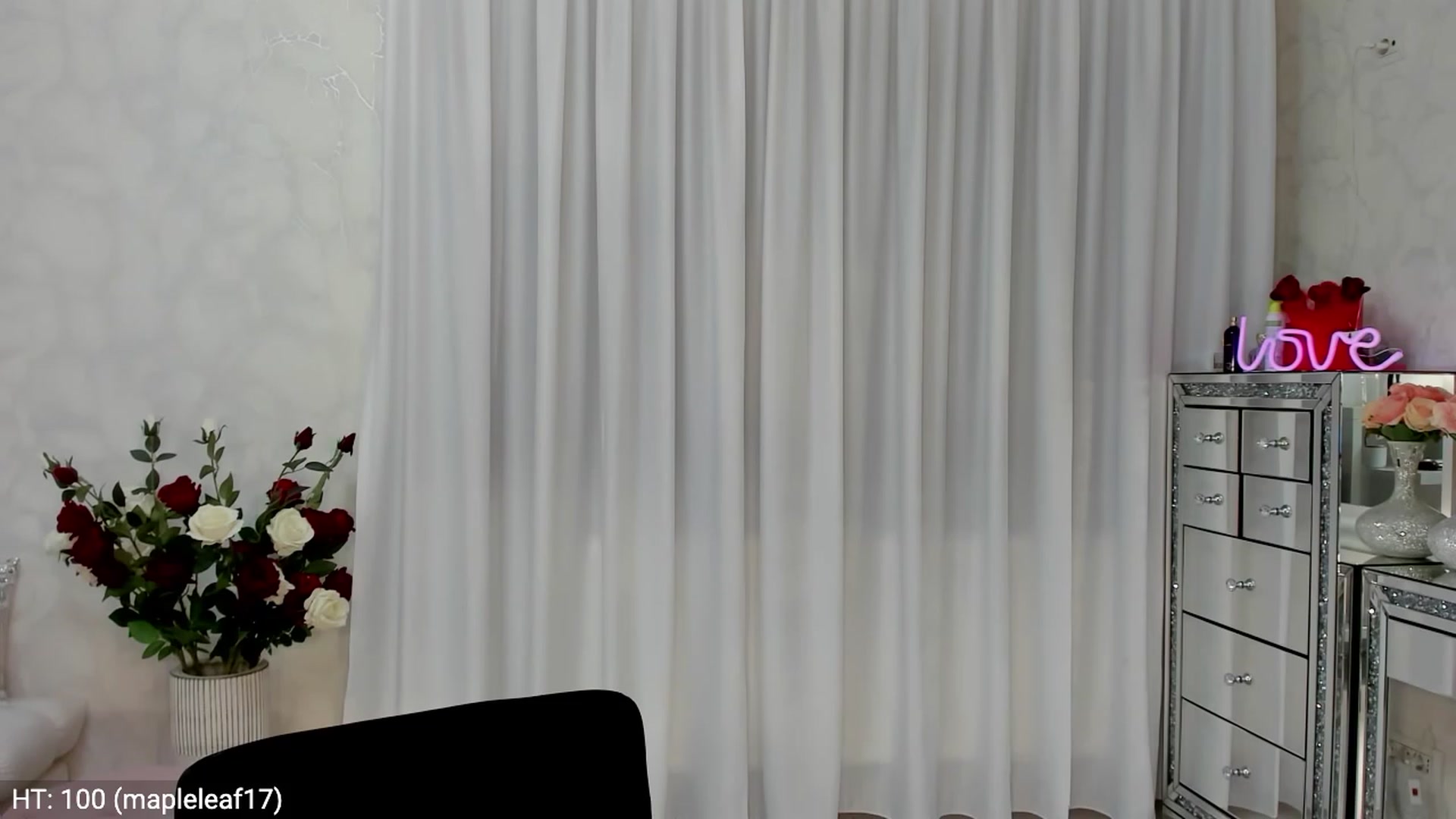 Gallery image thumbnail from MissButterfly's myfreecams stream on, 07/22/2023, 02:33 image 6 of 20