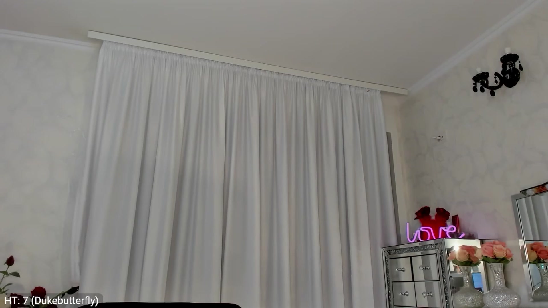 Gallery image thumbnail from MissButterfly's myfreecams stream on, 08/03/2023, 24:12 image 5 of 20
