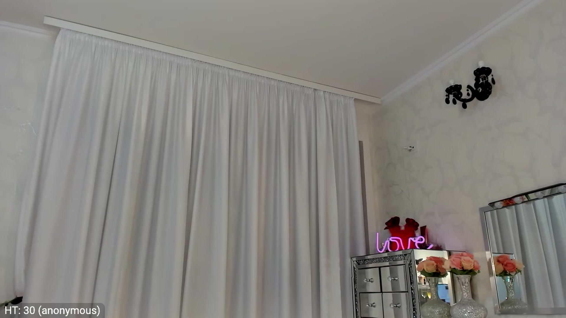 Gallery image thumbnail from MissButterfly's myfreecams stream on, 08/03/2023, 03:31 image 9 of 20