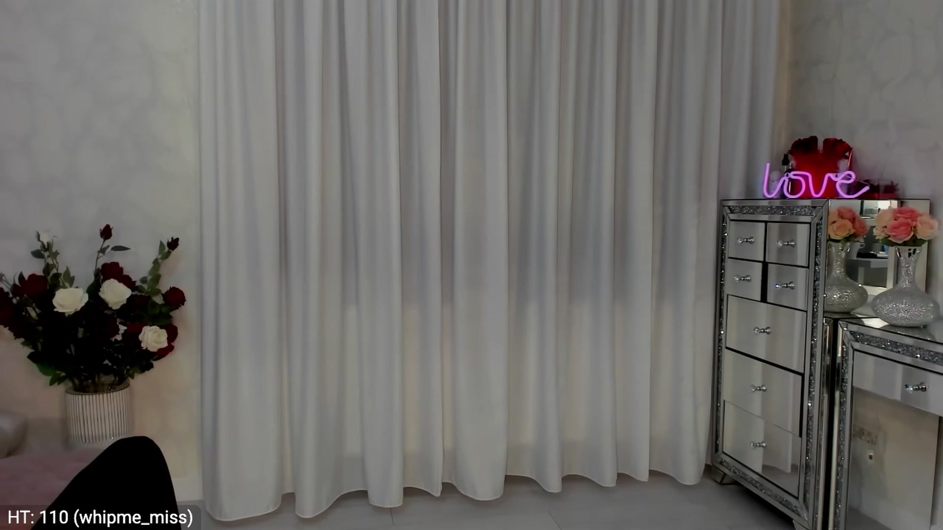 Gallery image thumbnail from MissButterfly's myfreecams stream on, 09/21/2023, 05:32 image 17 of 20
