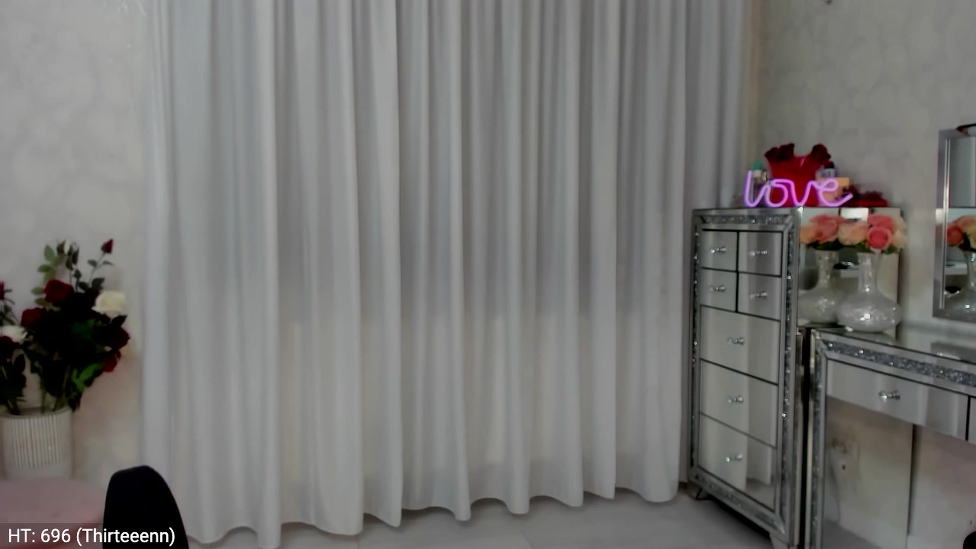 Gallery image thumbnail from MissButterfly's myfreecams stream on, 10/05/2023, 01:32 image 7 of 20