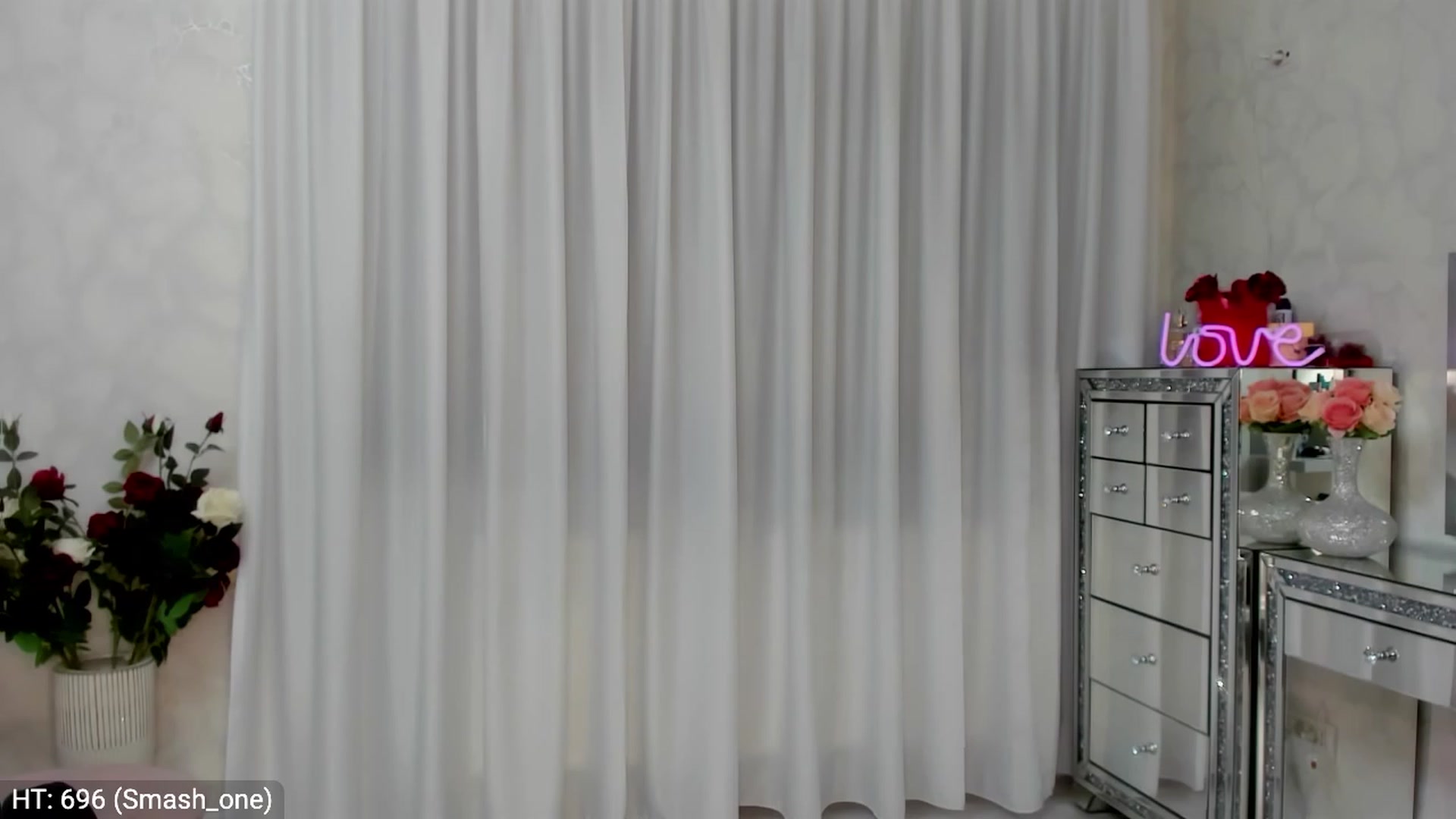 Gallery image thumbnail from MissButterfly's myfreecams stream on, 10/12/2023, 24:01 image 17 of 20