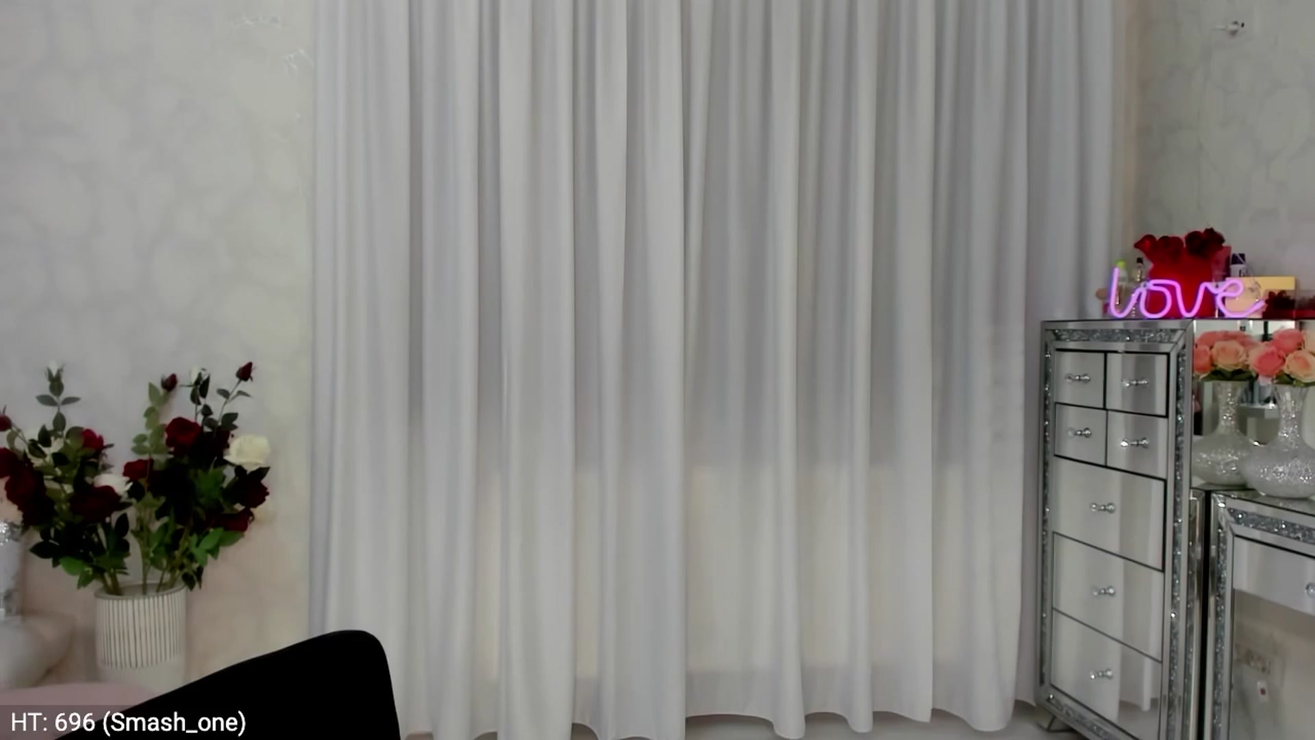 Gallery image thumbnail from MissButterfly's myfreecams stream on, 10/20/2023, 24:03 image 19 of 20