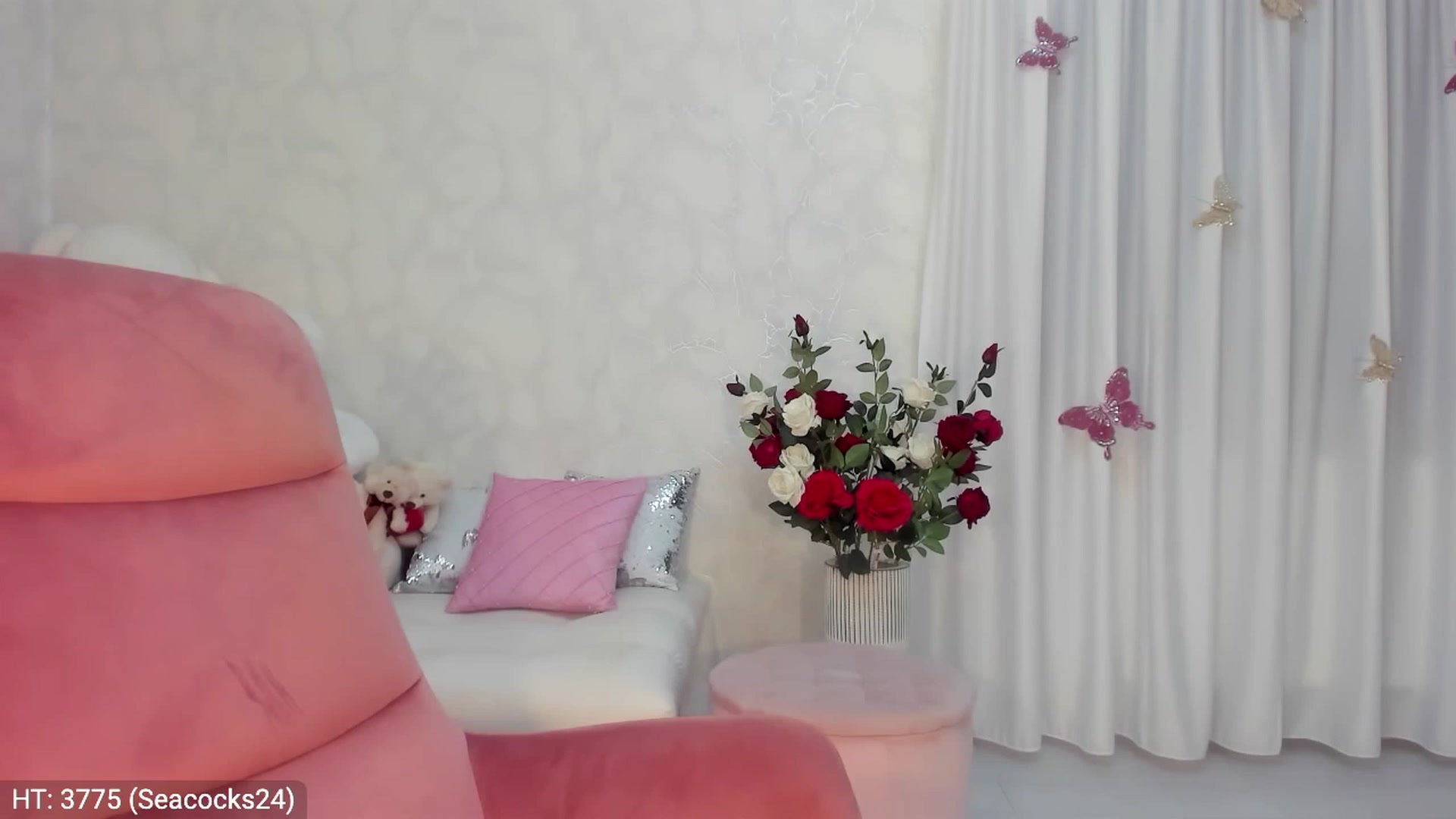 Gallery image thumbnail from MissButterfly's myfreecams stream on, 11/03/2023, 03:49 image 10 of 20