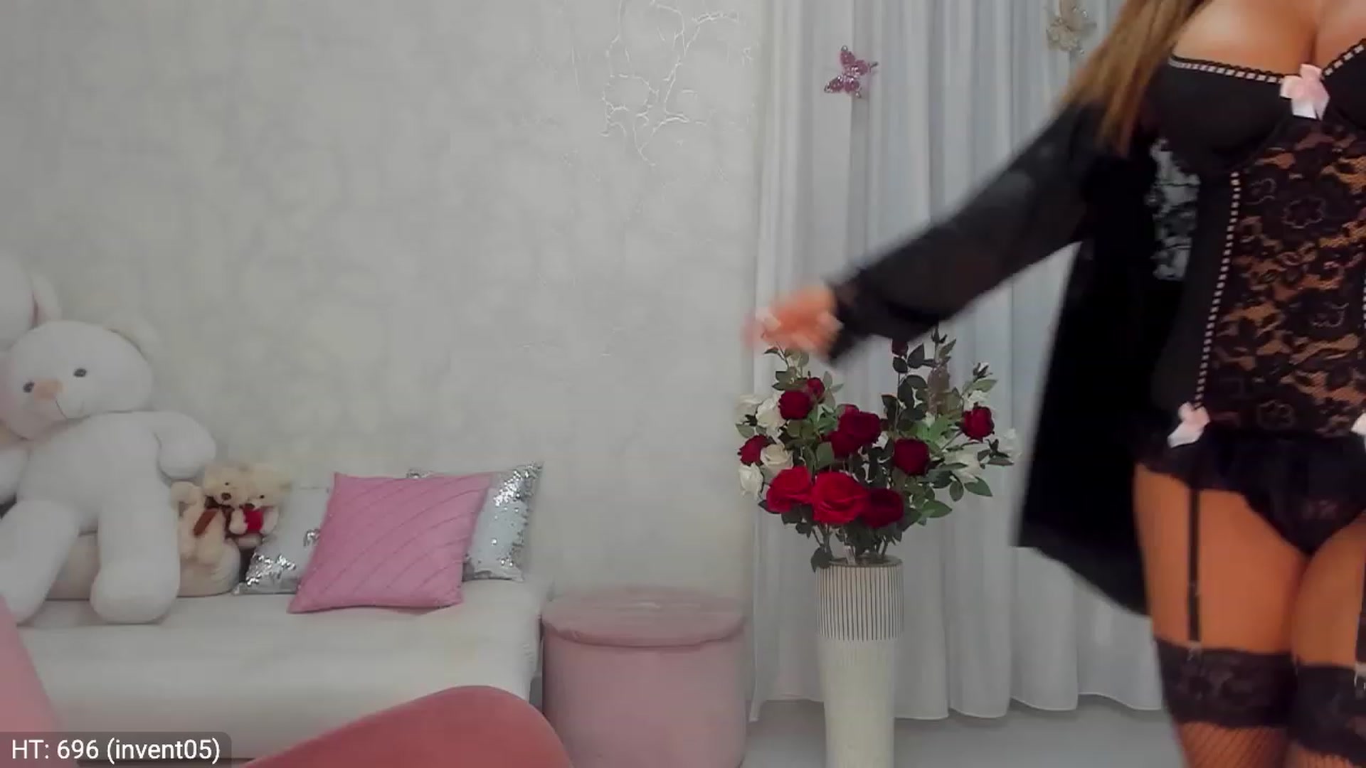 Gallery image thumbnail from MissButterfly's myfreecams stream on, 11/04/2023, 05:06 image 14 of 20