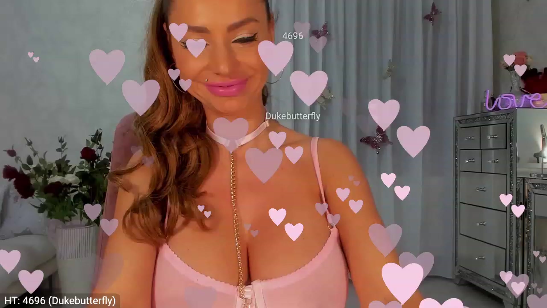 Gallery image thumbnail from MissButterfly's myfreecams stream on, 11/23/2023, 05:28 image 17 of 20