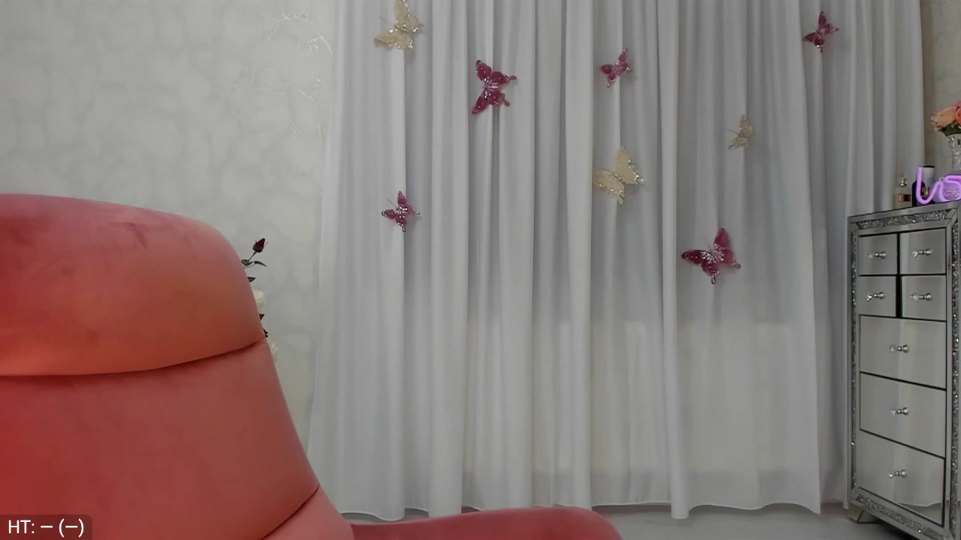 Gallery image thumbnail from MissButterfly's myfreecams stream on, 11/24/2023, 03:38 image 12 of 20