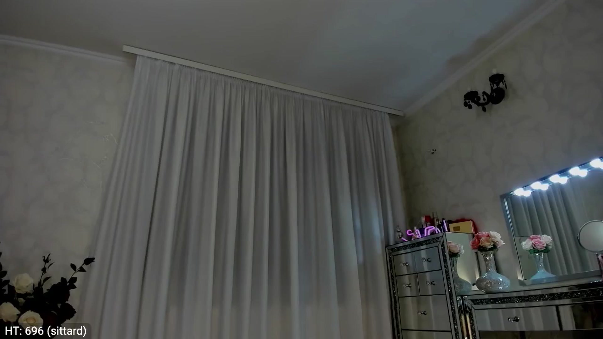 Gallery image thumbnail from MissButterfly's myfreecams stream on, 05/17/2024, 01:32 image 16 of 20