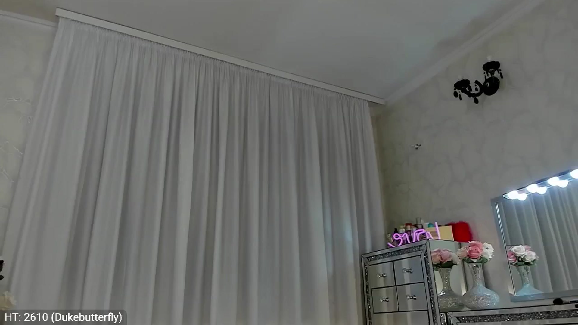 Gallery image thumbnail from MissButterfly's myfreecams stream on, 06/06/2024, 02:42 image 13 of 20