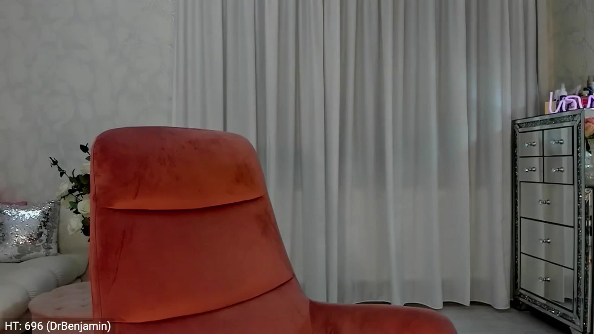 Gallery image thumbnail from MissButterfly's myfreecams stream on, 07/19/2024, 22:10 image 12 of 20