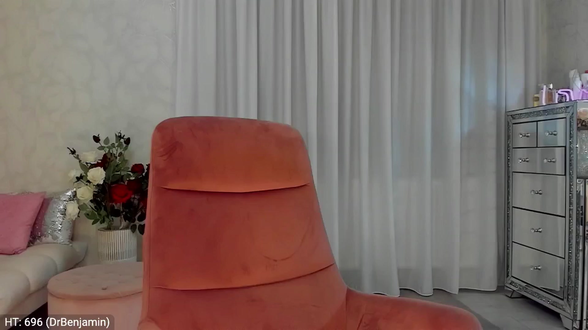 Gallery image thumbnail from MissButterfly's myfreecams stream on, 08/08/2024, 22:37 image 11 of 20