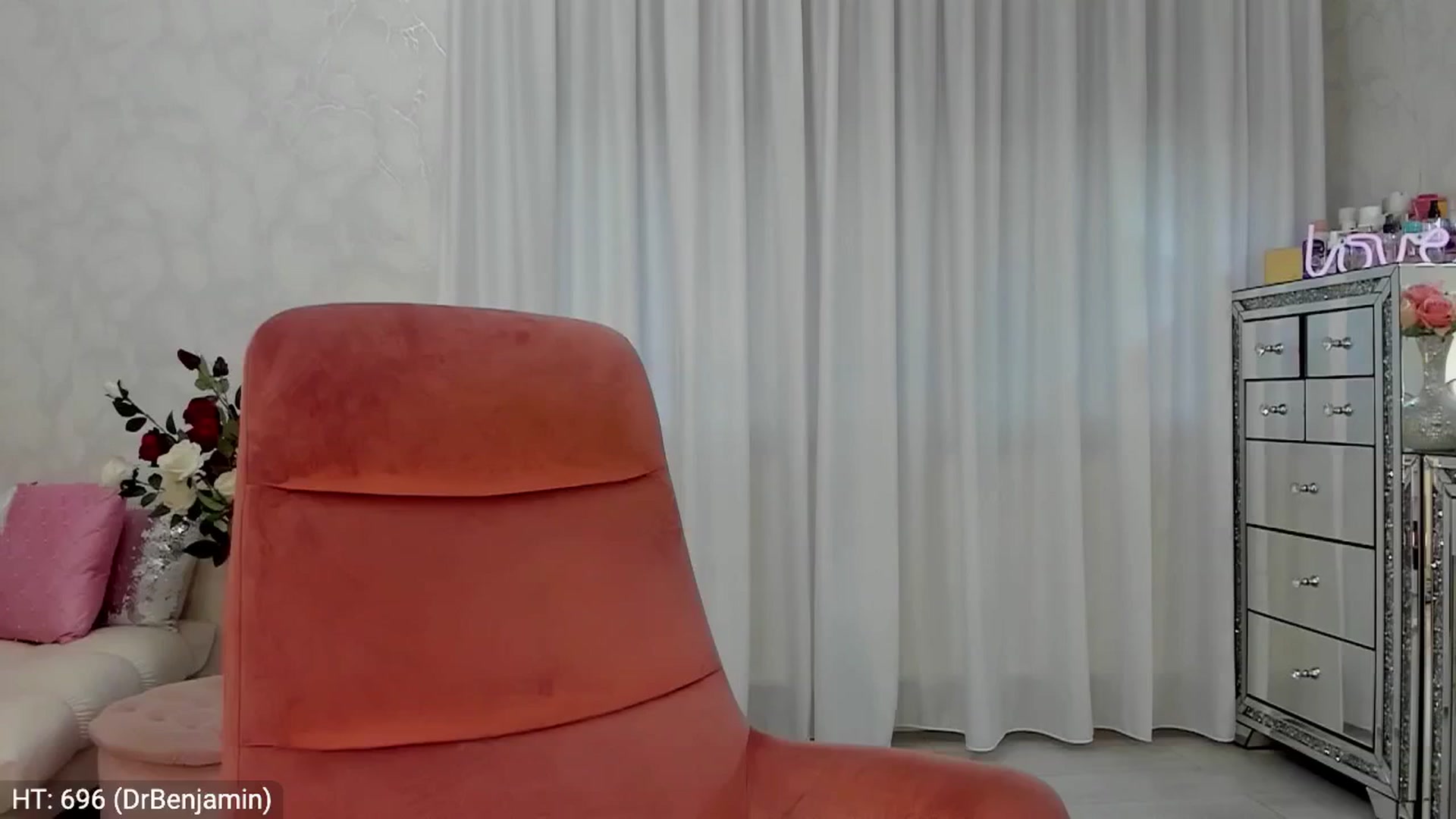 Gallery image thumbnail from MissButterfly's myfreecams stream on, 08/28/2024, 04:58 image 3 of 20