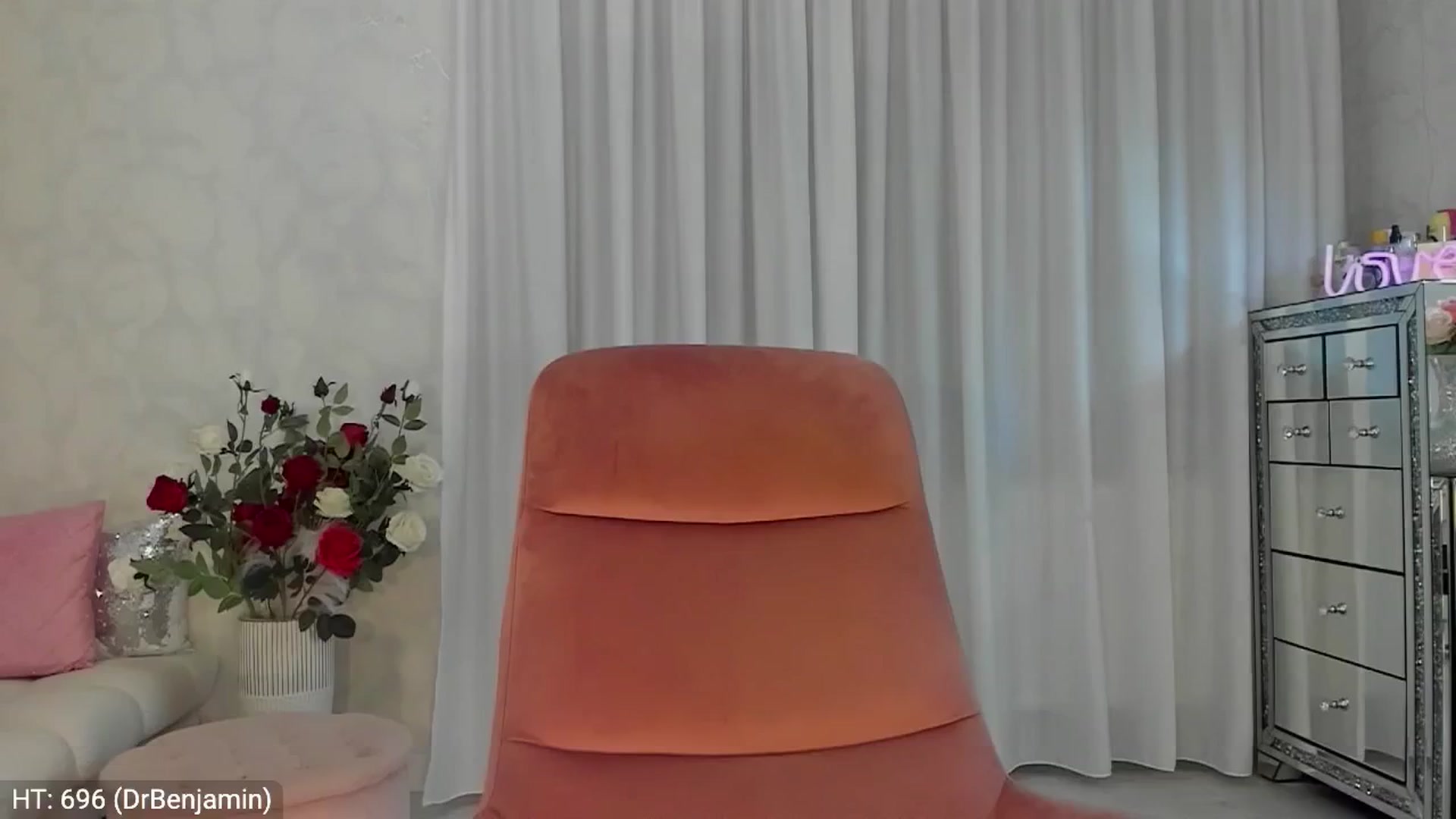 Gallery image thumbnail from MissButterfly's myfreecams stream on, 09/14/2024, 24:03 image 2 of 20