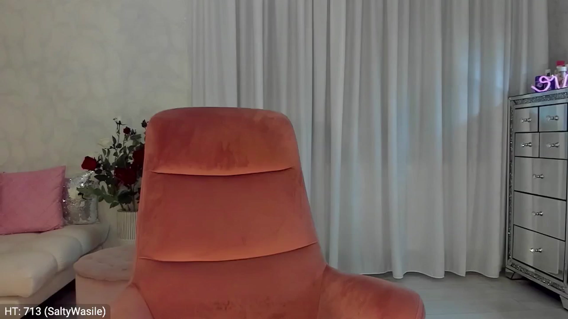 Gallery image thumbnail from MissButterfly's myfreecams stream on, 09/19/2024, 01:32 image 20 of 20