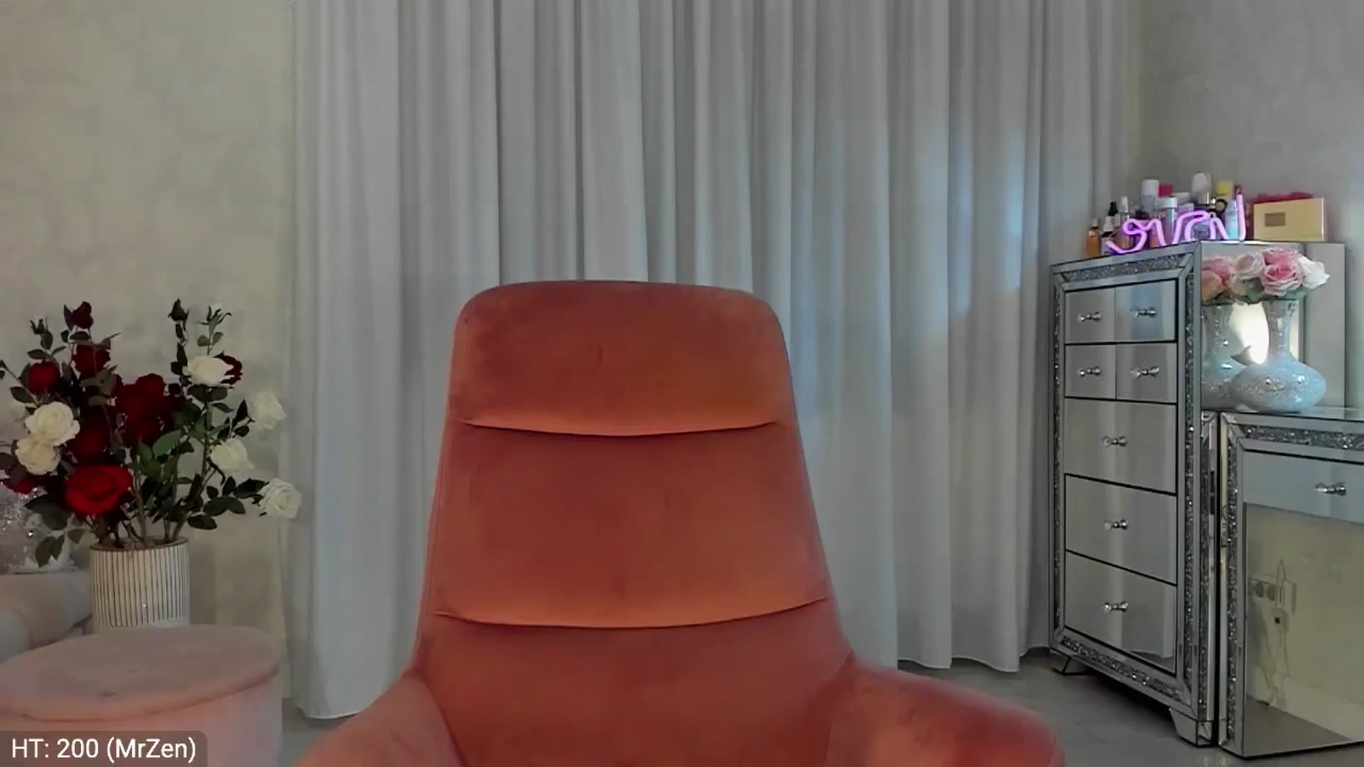 Gallery image thumbnail from MissButterfly's myfreecams stream on, 09/28/2024, 02:55 image 3 of 20