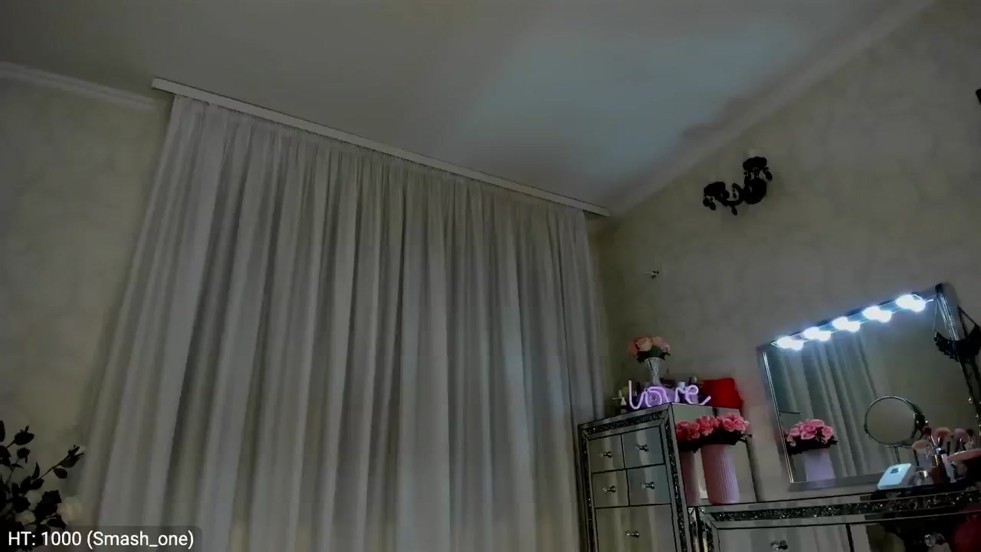 Gallery image thumbnail from MissButterfly's myfreecams stream on, 11/15/2024, 06:27 image 13 of 20