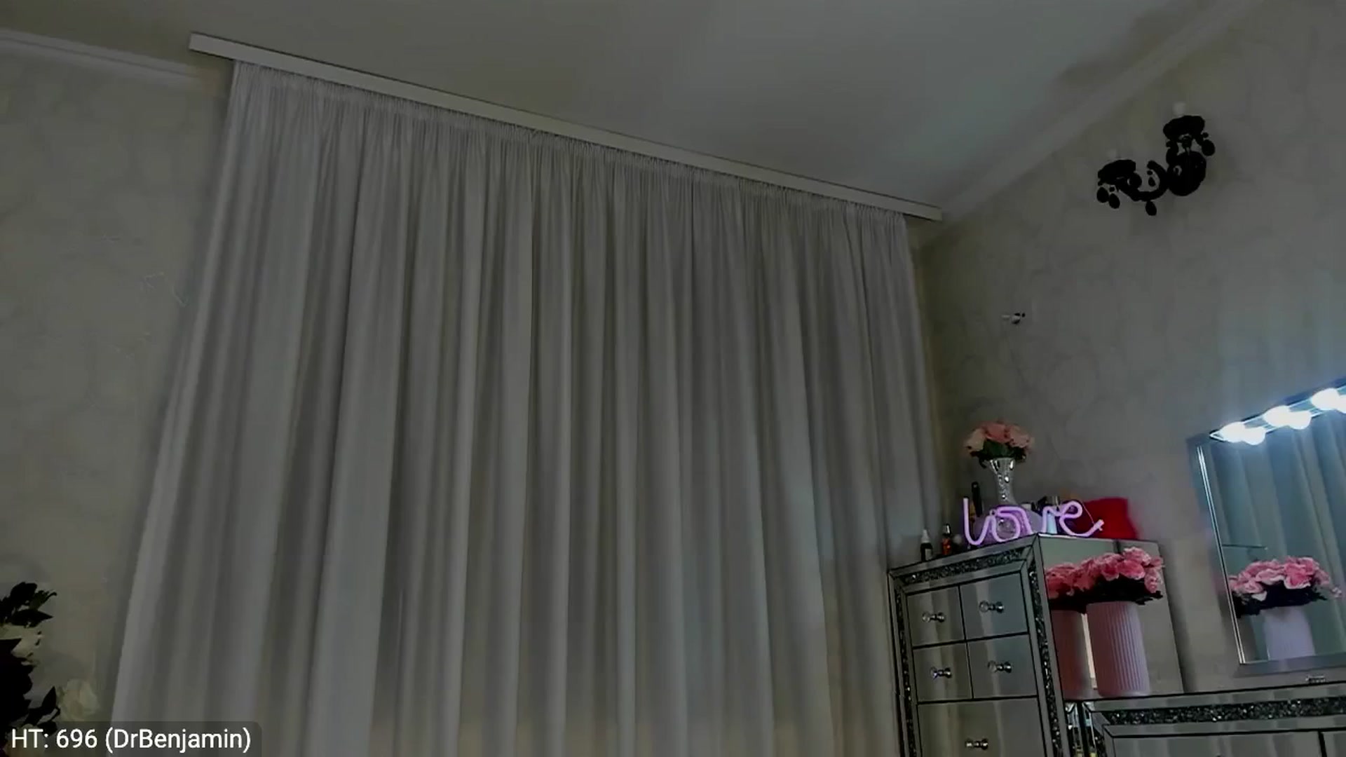 Gallery image thumbnail from MissButterfly's myfreecams stream on, 11/21/2024, 02:15 image 9 of 20
