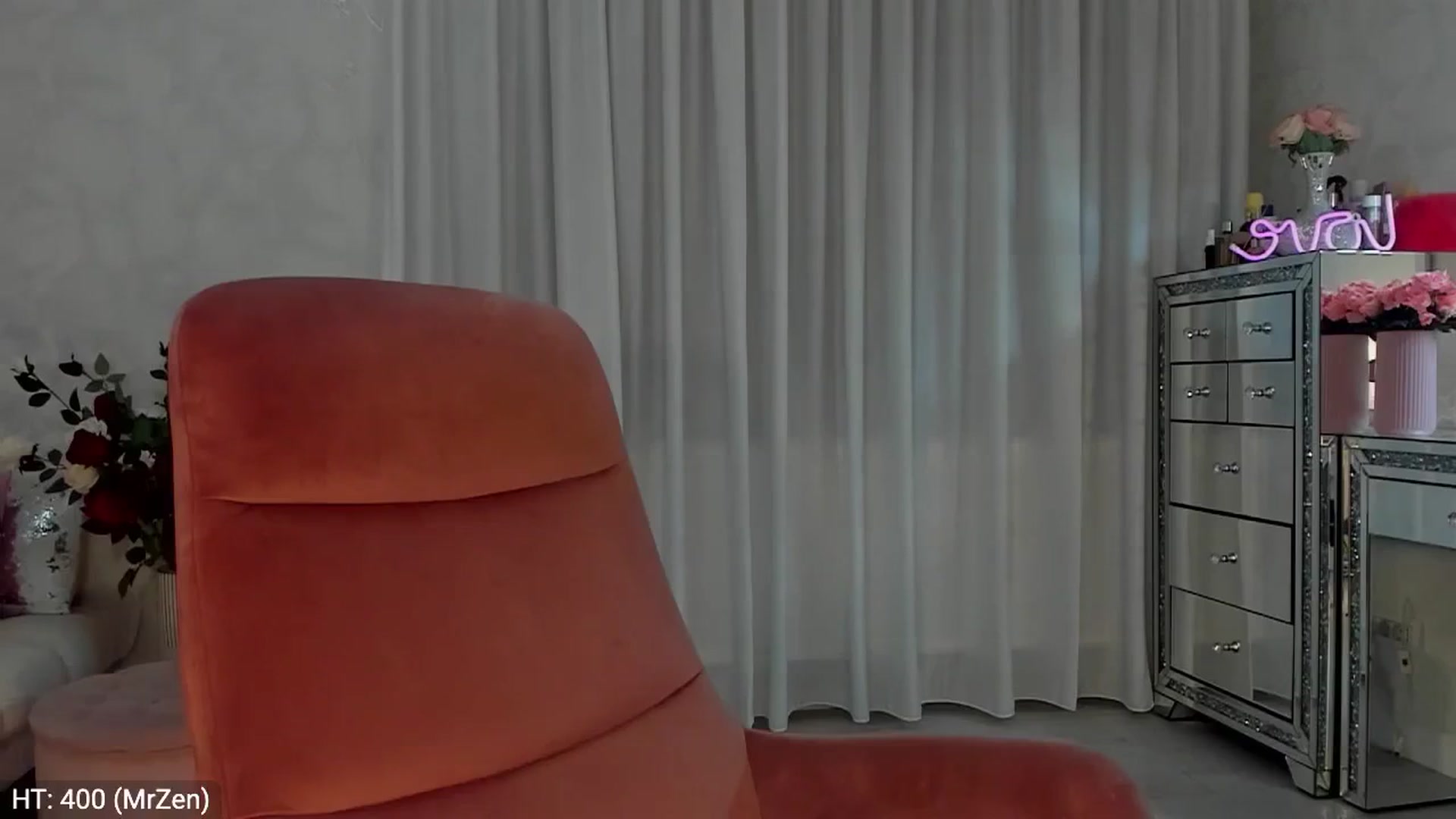 Gallery image thumbnail from MissButterfly's myfreecams stream on, 11/27/2024, 04:54 image 5 of 20