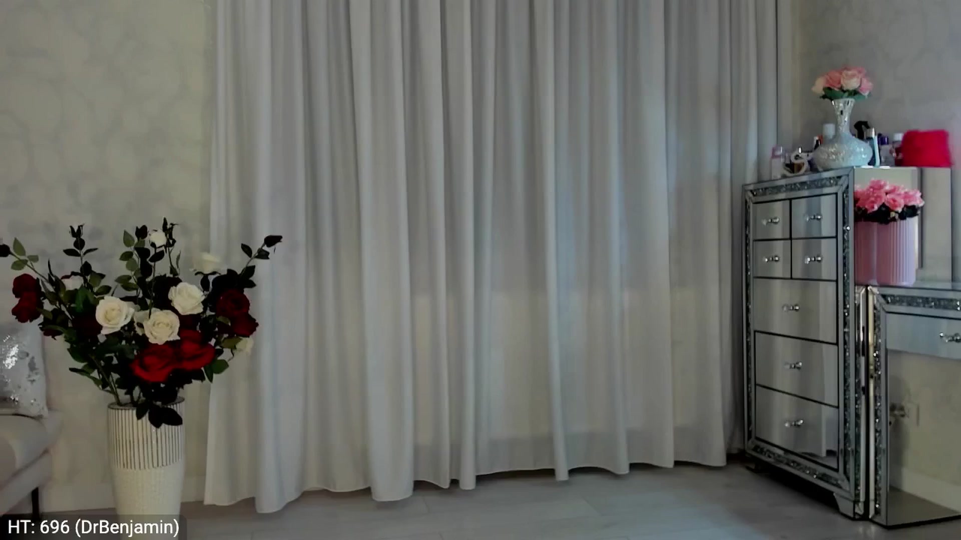 Gallery image thumbnail from MissButterfly's myfreecams stream on, 01/09/2025, 24:07 image 19 of 20