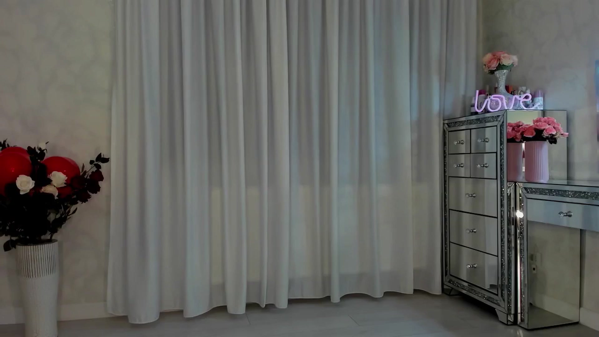 Gallery image thumbnail from MissButterfly's myfreecams stream on, 02/21/2025, 02:45 image 12 of 20