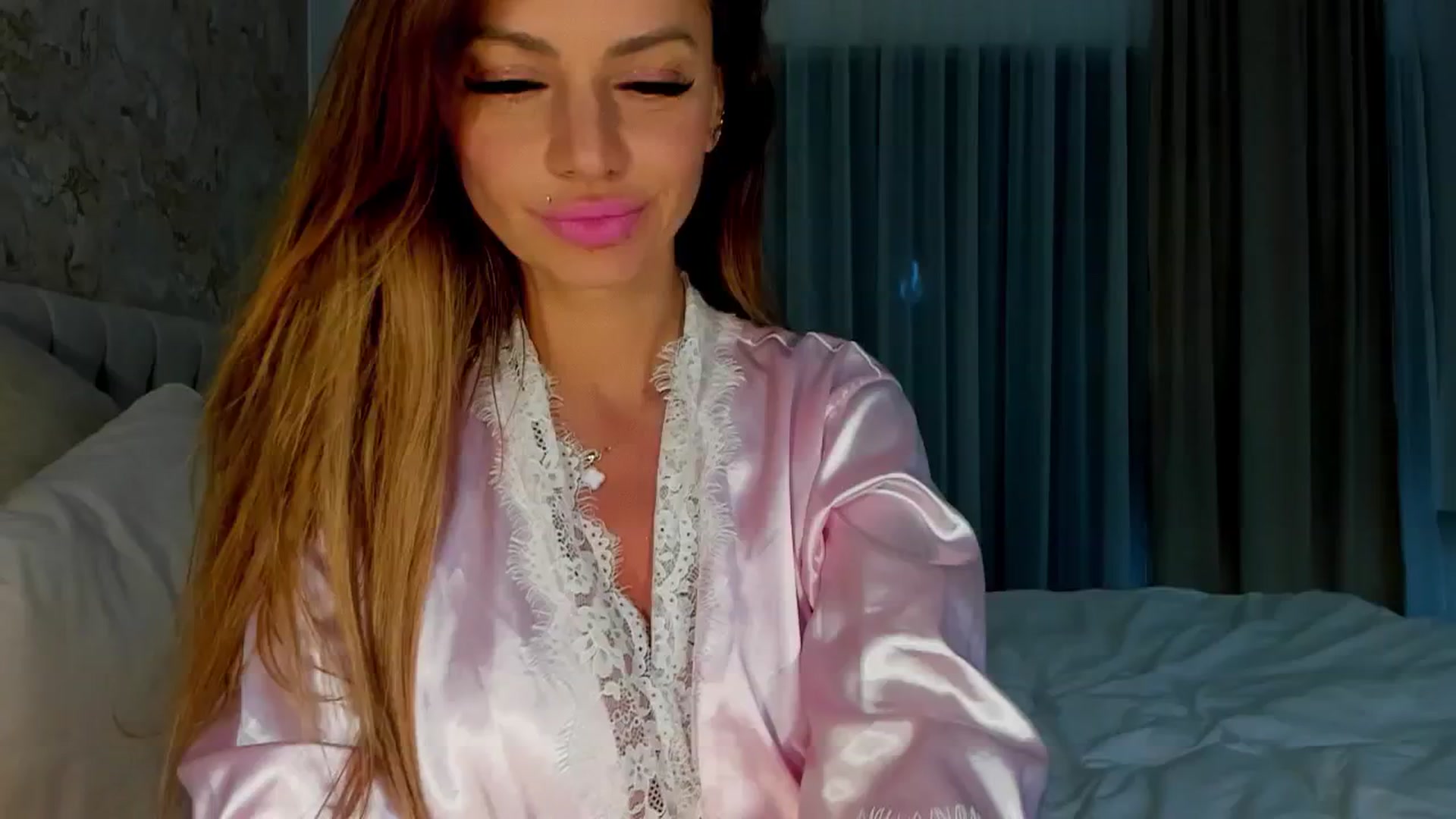 Gallery image thumbnail from MissButterfly's myfreecams stream on, 06/20/2025, 04:59 image 8 of 20