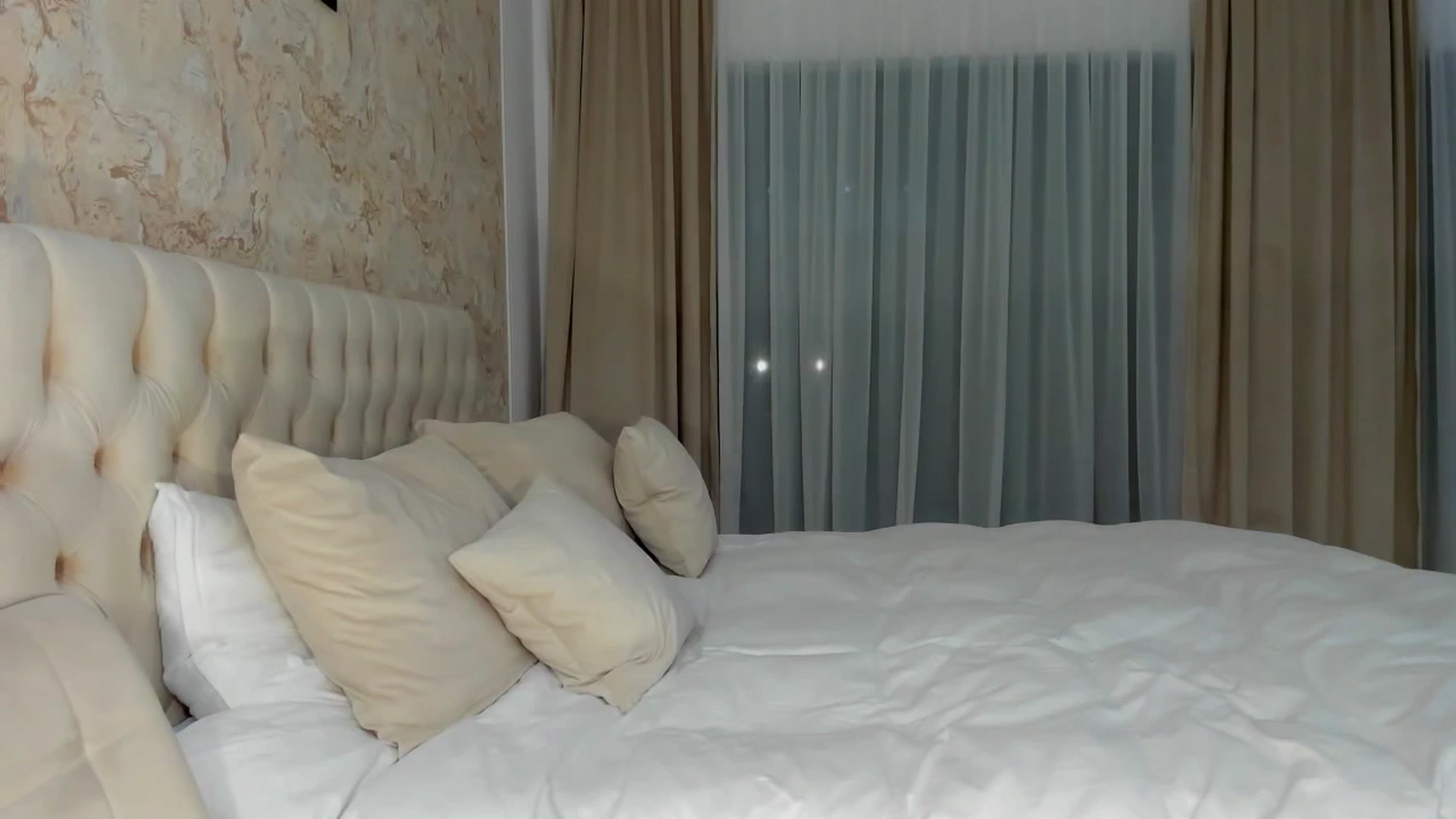 Gallery image thumbnail from MissButterfly's myfreecams stream on, 07/04/2025, 24:48 image 17 of 20
