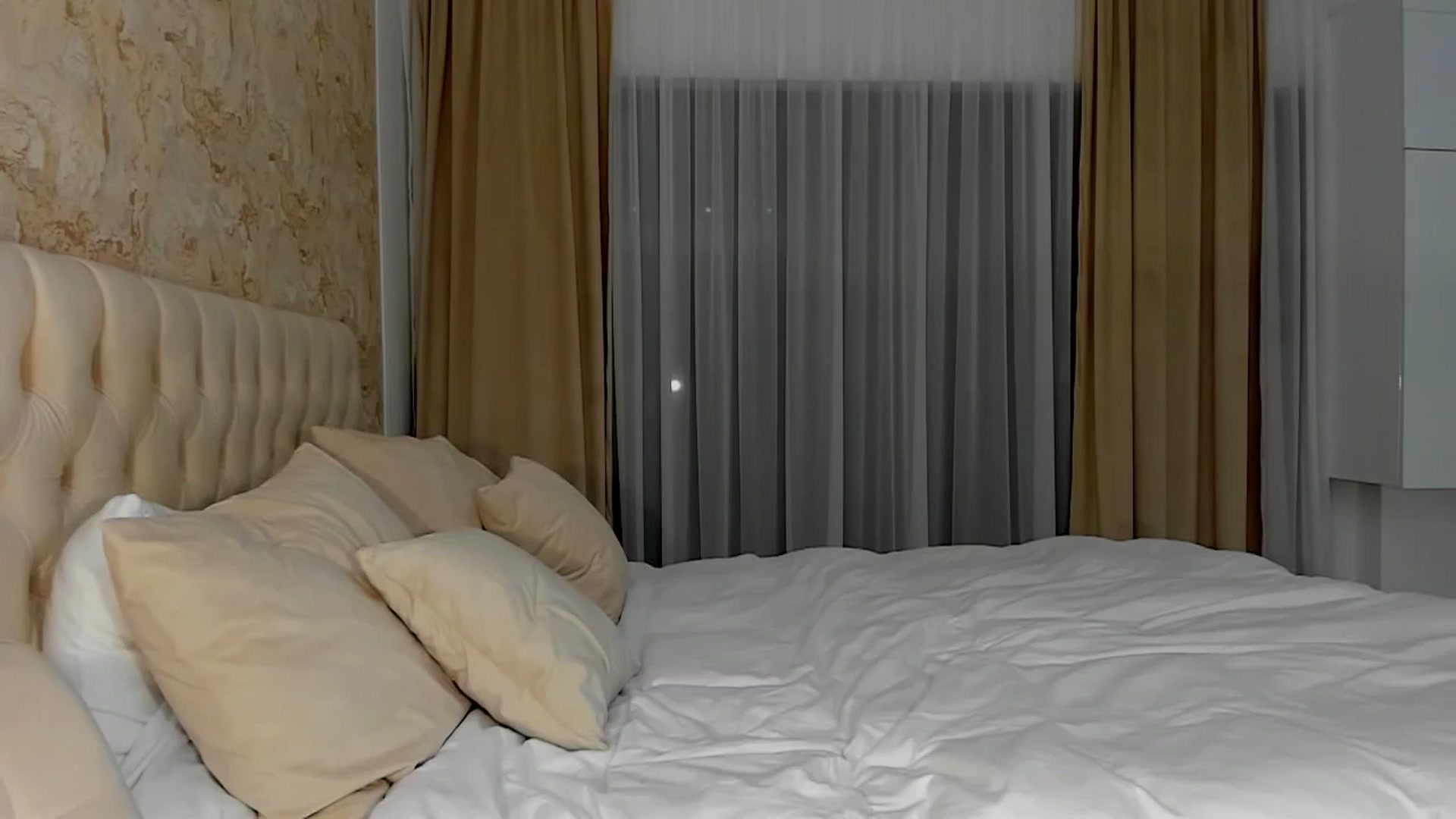 Gallery image thumbnail from MissButterfly's myfreecams stream on, 07/10/2025, 01:28 image 17 of 20