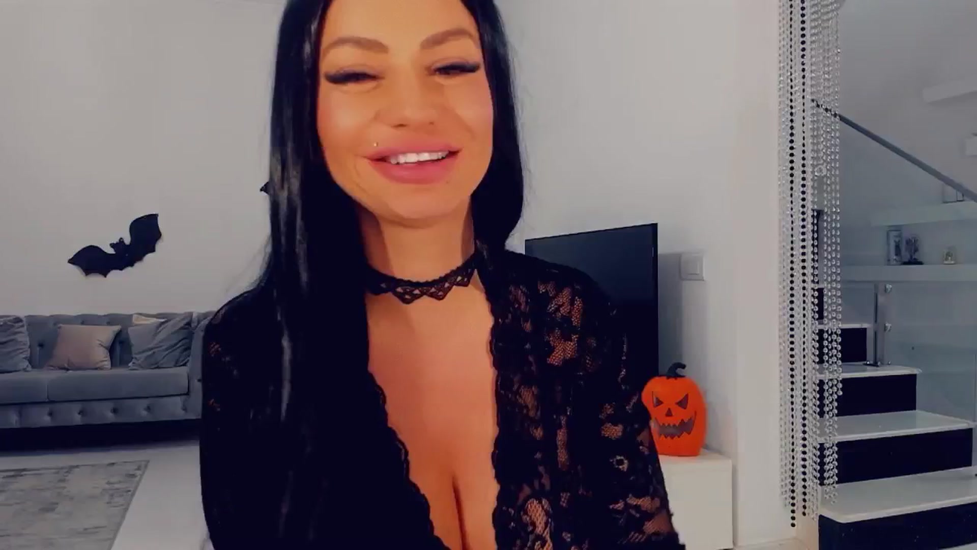 Gallery image thumbnail from MissButterfly's myfreecams stream on, 11/01/2025, 01:40 image 14 of 20