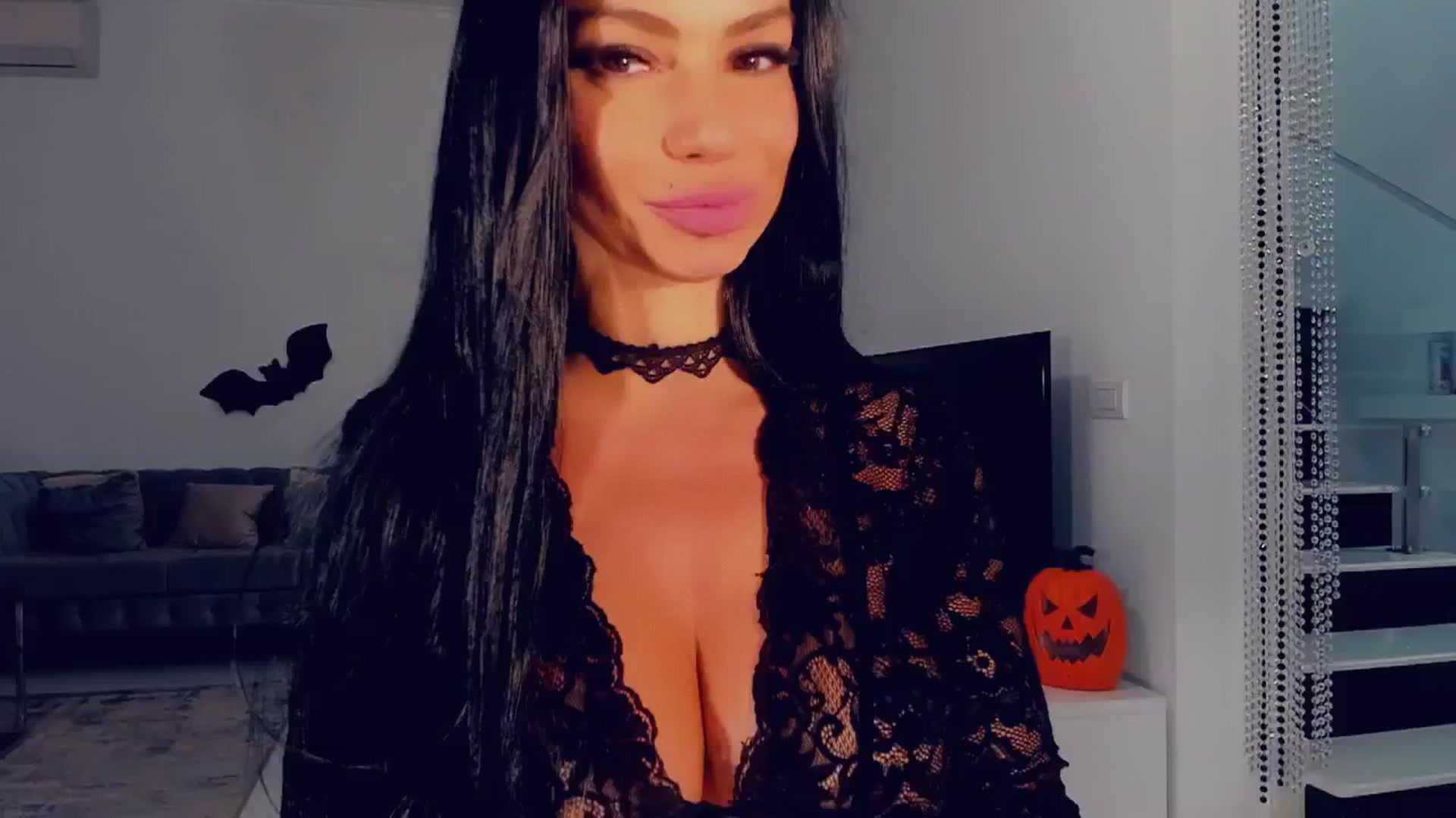 Gallery image thumbnail from MissButterfly's myfreecams stream on, 11/01/2025, 06:13 image 5 of 20