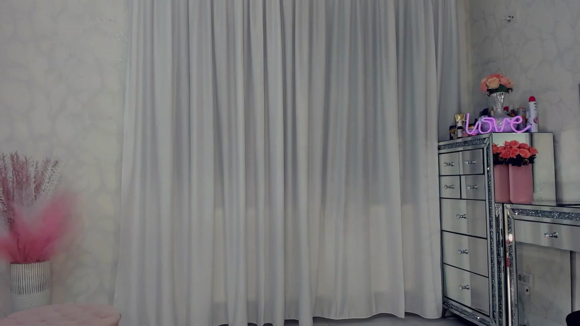 Gallery image thumbnail from MissButterfly's myfreecams stream on, 11/08/2025, 02:23 image 5 of 20