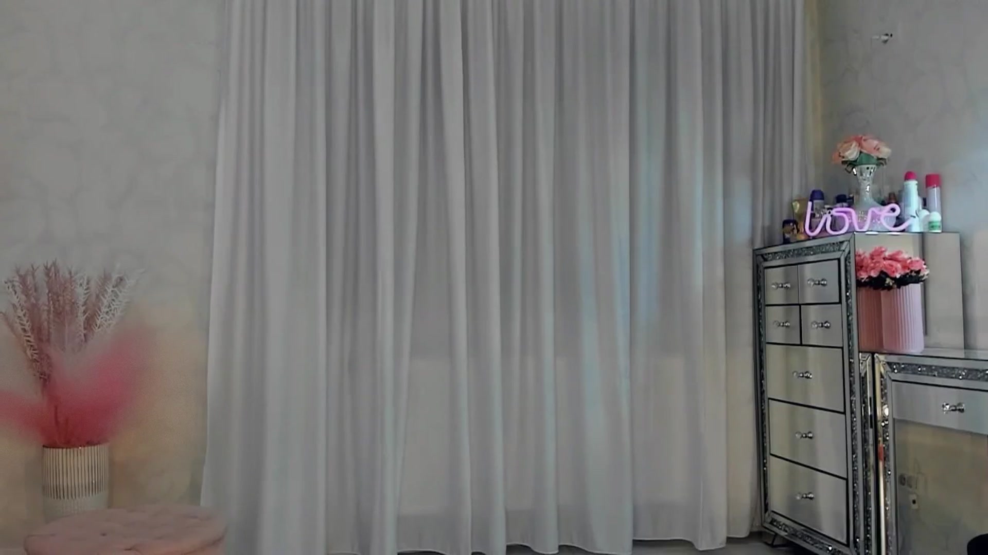 Gallery image thumbnail from MissButterfly's myfreecams stream on, 11/14/2025, 03:46 image 7 of 20