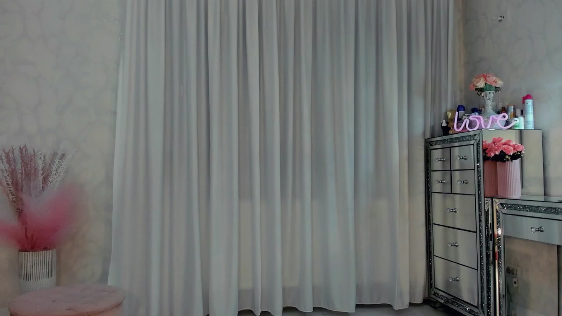 Gallery image thumbnail from MissButterfly's myfreecams stream on, 11/15/2025, 03:29 image 2 of 20
