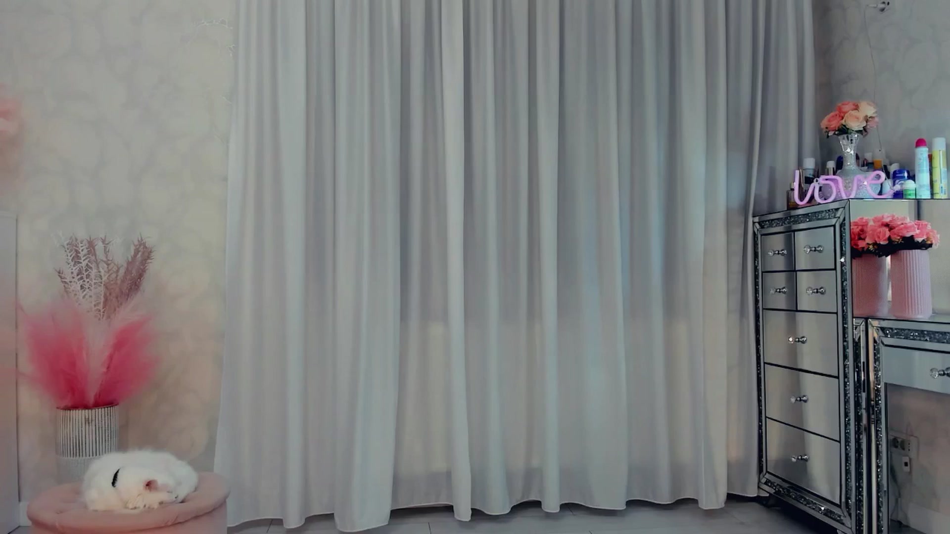 Gallery image thumbnail from MissButterfly's myfreecams stream on, 11/27/2025, 07:32 image 15 of 20
