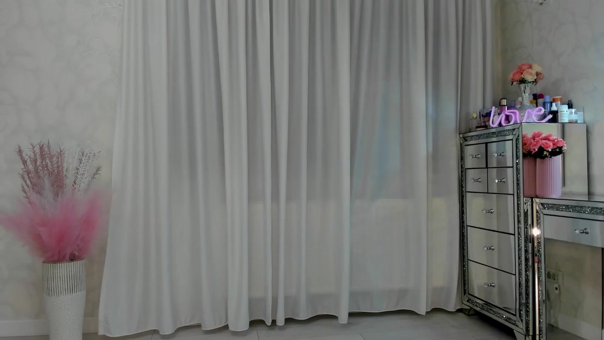 Gallery image thumbnail from MissButterfly's myfreecams stream on, 01/17/2026, 03:57 image 10 of 20
