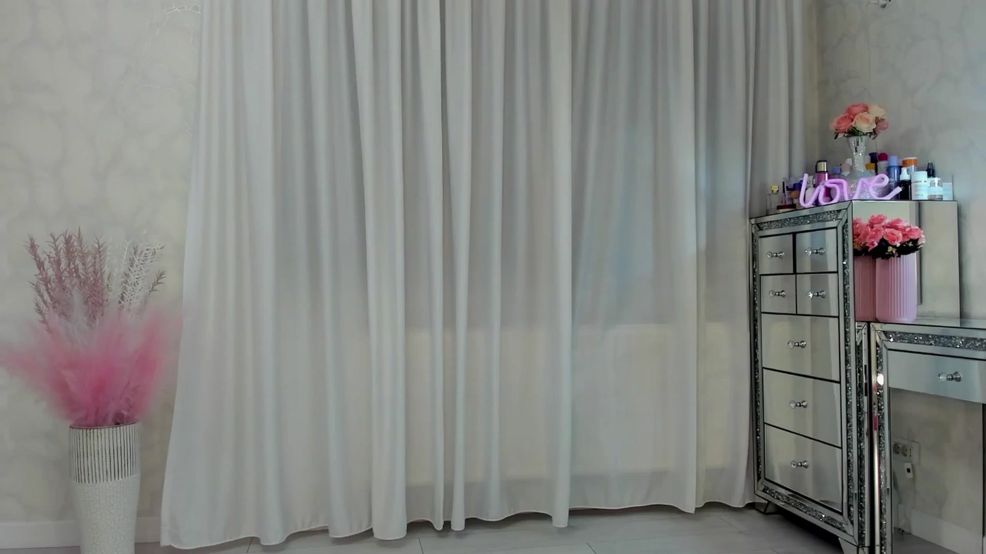 Gallery image thumbnail from MissButterfly's myfreecams stream on, 01/17/2026, 03:57 image 8 of 20